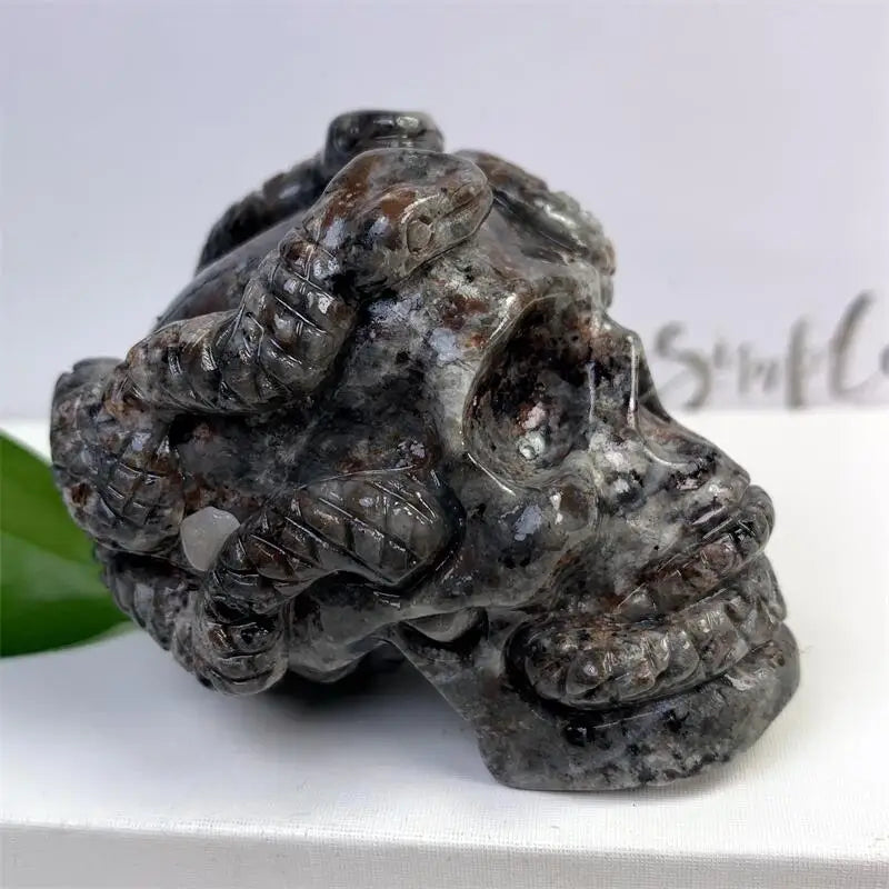 5.5cm Natural Crystal Snake Skull Carving - Healing Energy Stone for Home Decor, Halloween Gift, Meditation & Spiritual Practice (1 Piece) - Perfect for Altar Display, Feng Shui, and Witchcraft Supplies
