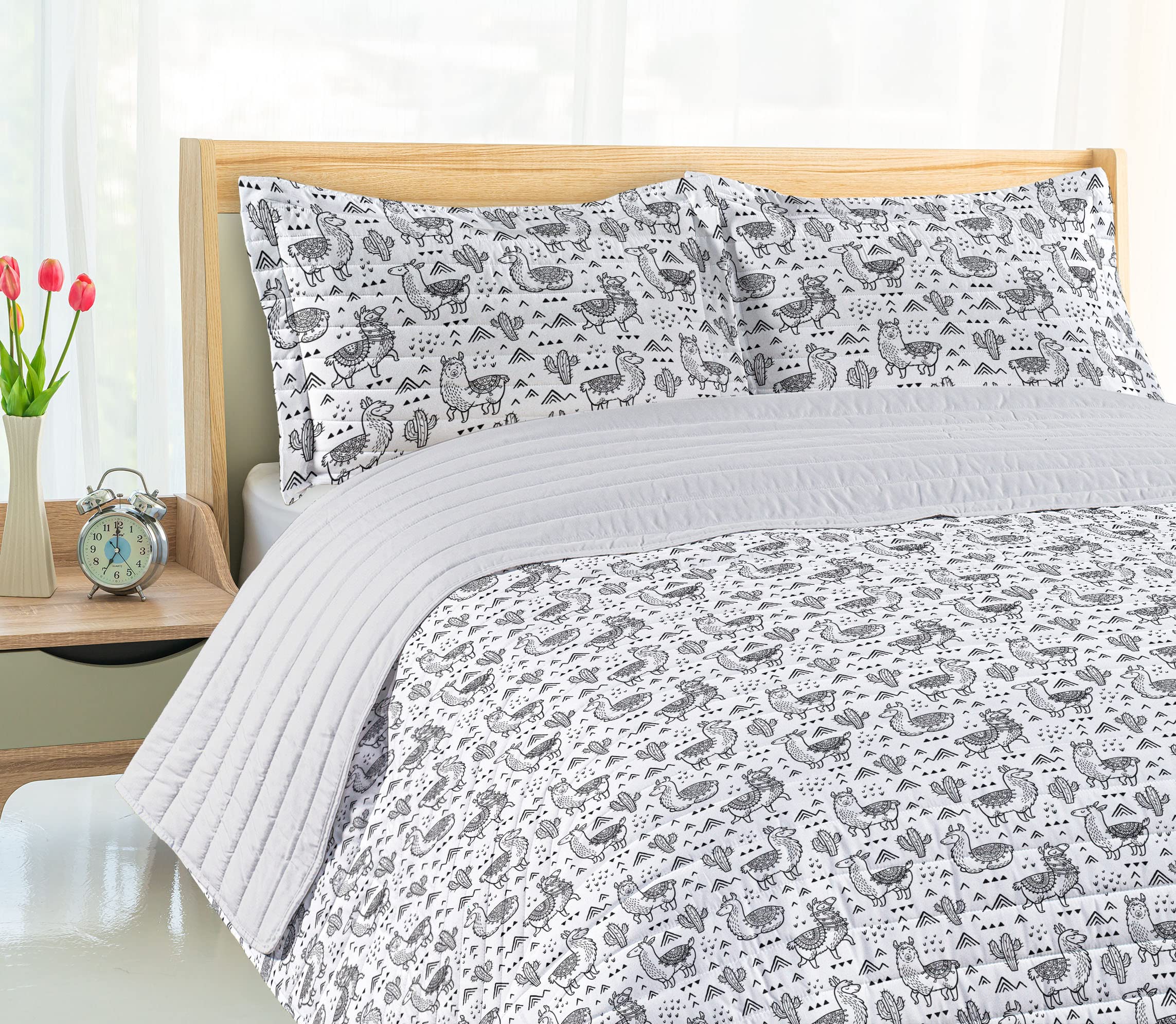 Ambesonne Llama Microfiber Bedspread Set - Abstract Triangle Doodle Alpaca Monochrome Cartoon Pattern | Soft King Size Bedding with Pillow Shams & Comforter in White Charcoal Grey | Perfect for Kids' Rooms, Dorm Decor & Cozy Bedroom Makeovers