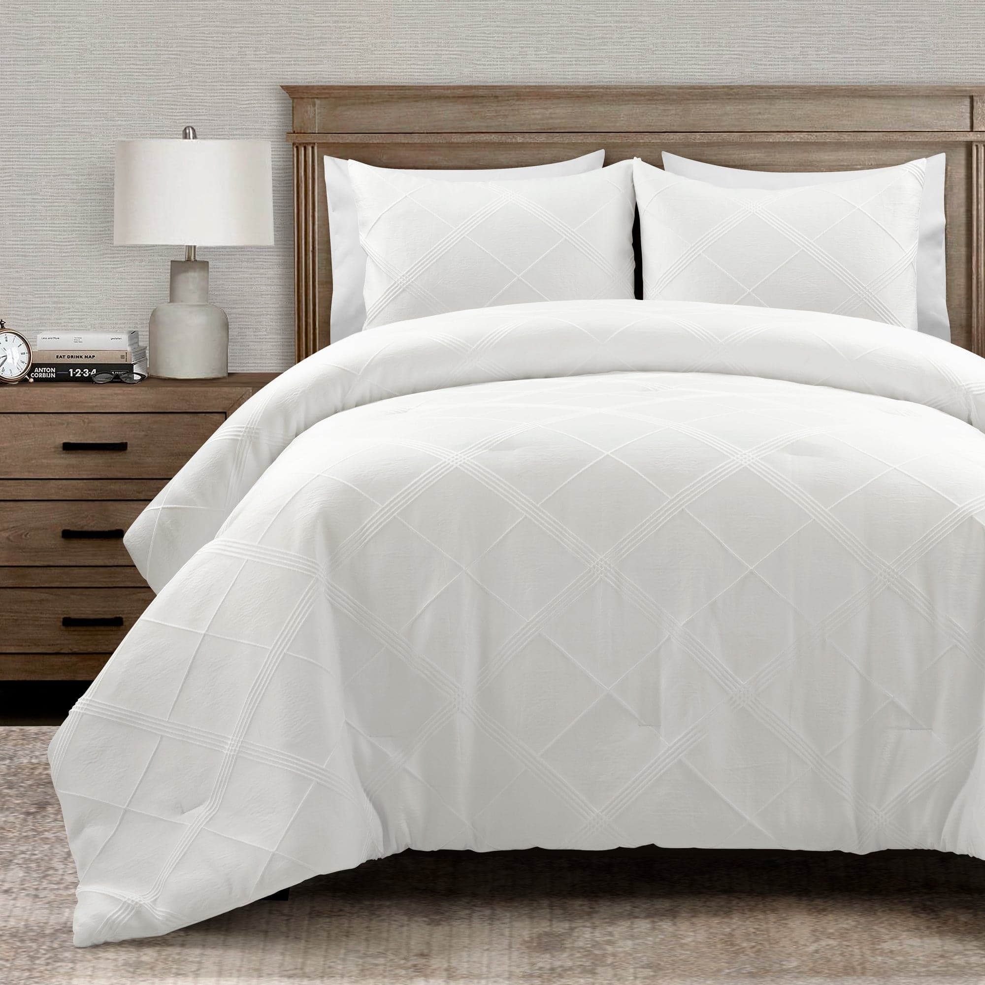 Premium Diamond Geo Jacquard 3-Piece Comforter Set - King/Queen Size Bedding with Matching Pillow Shams - Luxury Bedroom Decor for Master Suite, Guest Room & Dorm