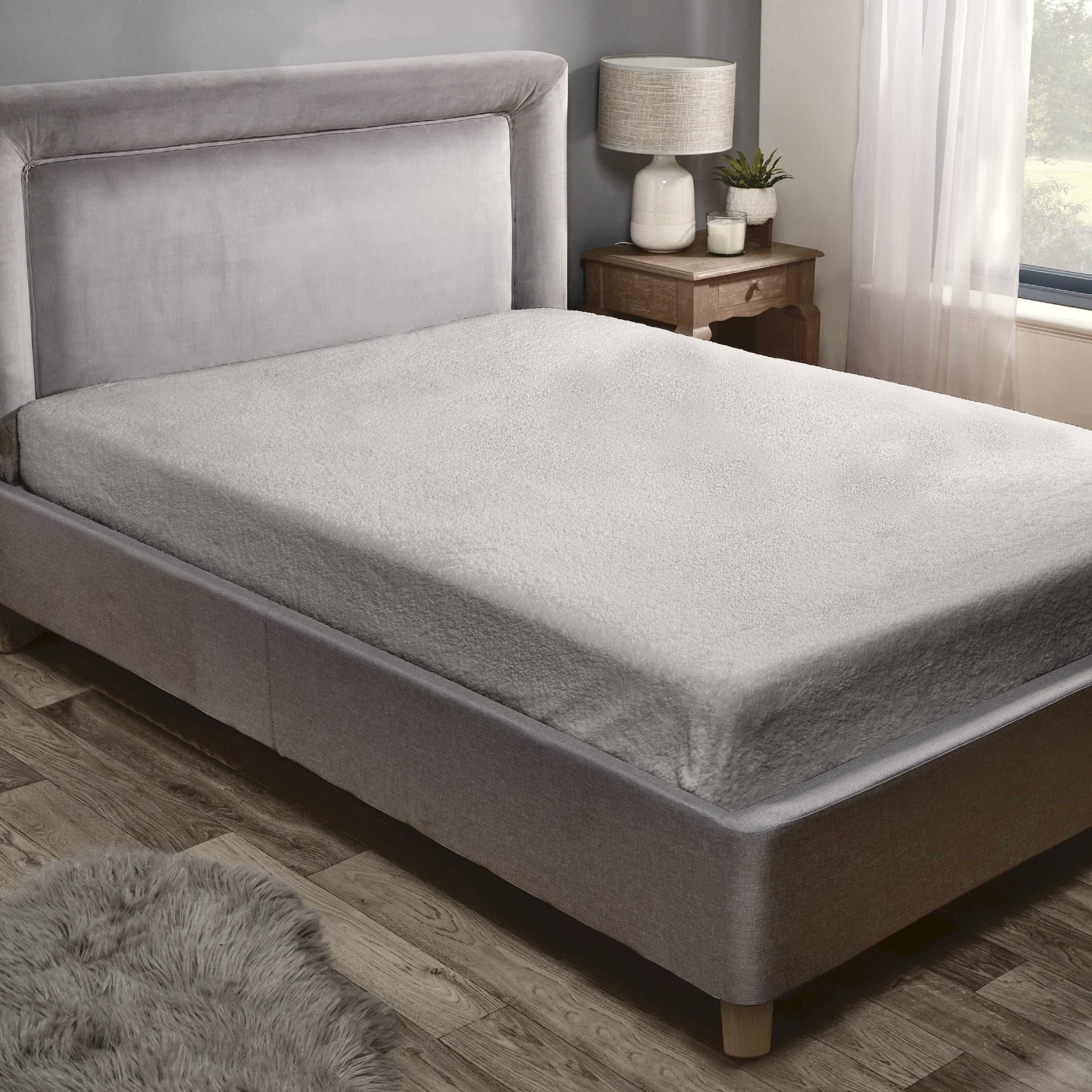 Sherpa Teddy Fleece Fitted Sheet - Ultra Soft & Cozy Silver Bed Sheet for Winter - Perfect for Cold Nights, Guest Rooms & Nursery Cribs