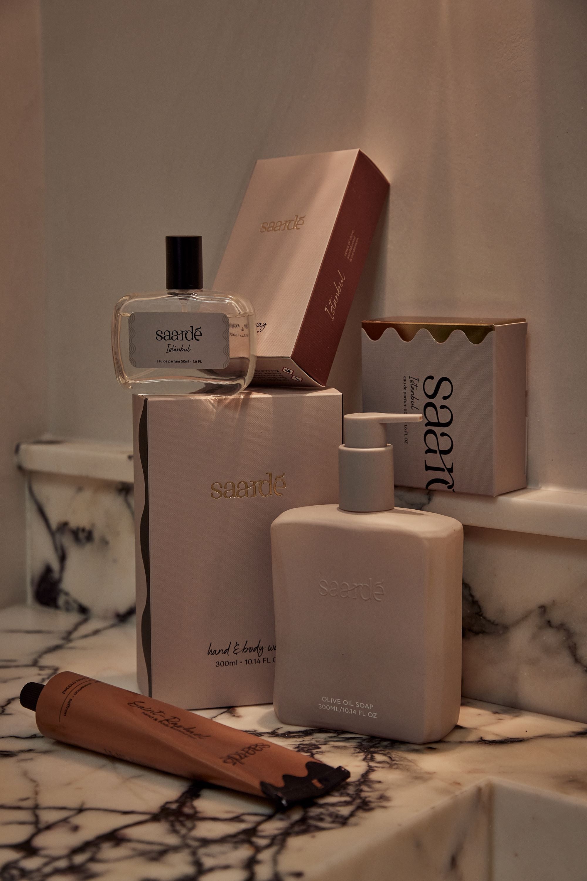 Premium Hand and Body Wash - 300ml | Moisturizing & Refreshing | Made in Istanbul | Perfect for Daily Use, Travel & Spa Relaxation