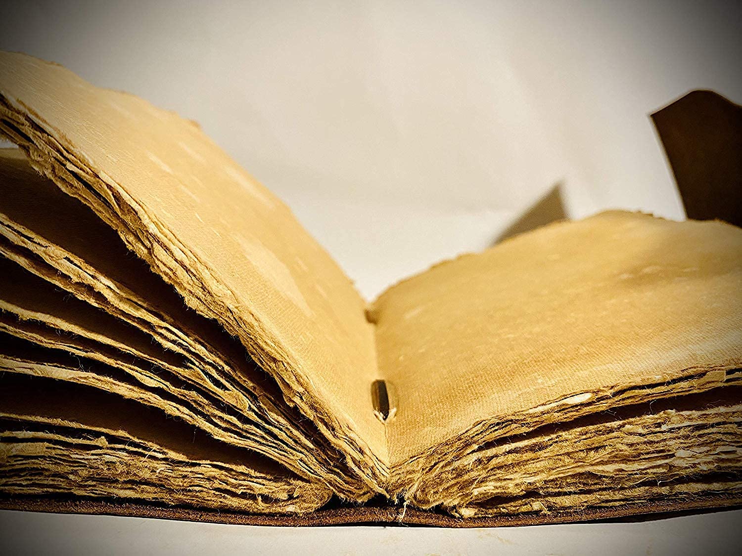 Vintage Leather Journal - 200 Pages Deckle Edge Rustic Paper Unlined Notebook for Book of Shadows, Grimoire, Sketchbook & Scrapbook - Perfect for Fantasy Medieval Gifts, Writing & Art Projects (12