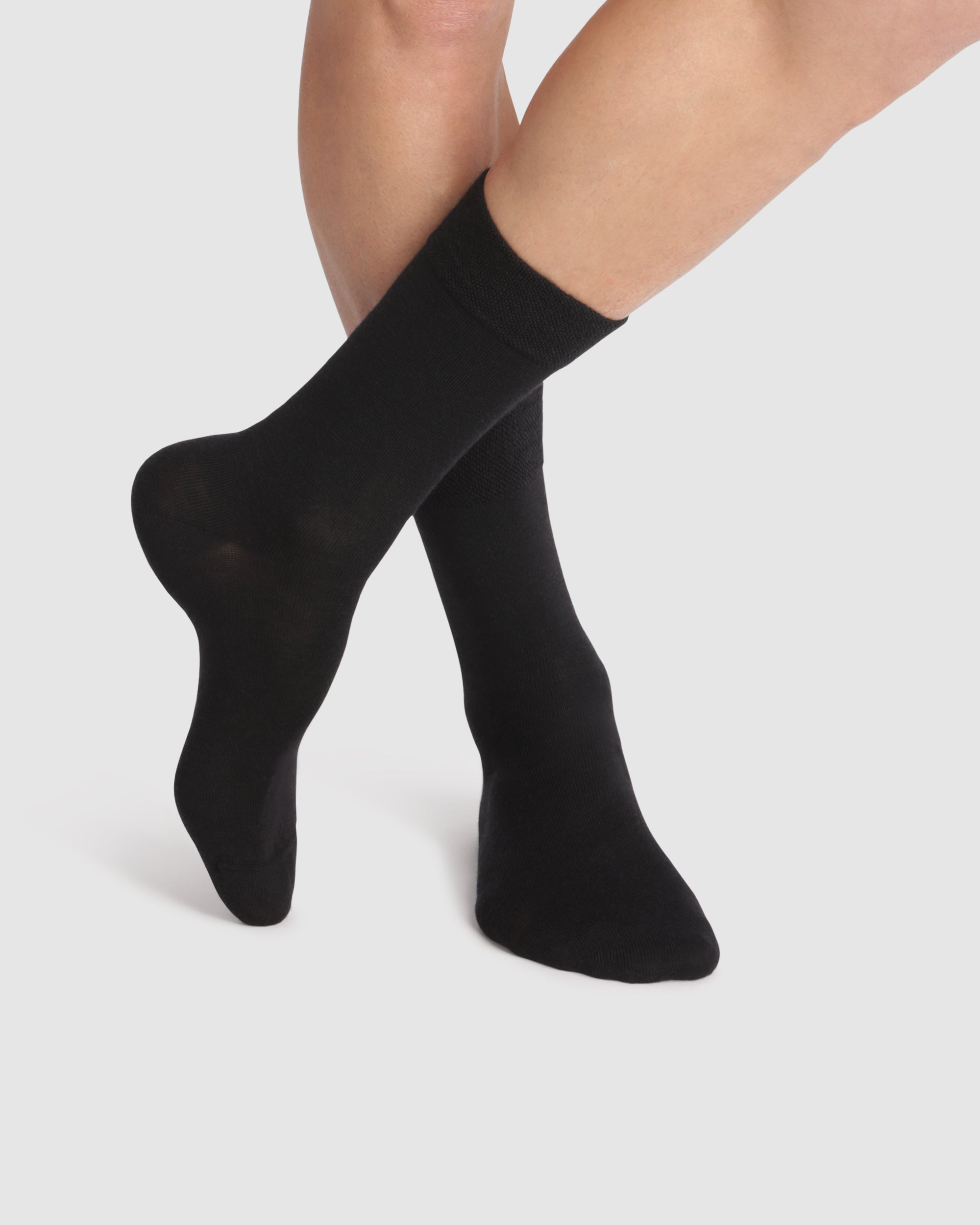 Men's Black Wool Socks - Warm & Comfortable Winter Socks for Hiking, Outdoor & Daily Wear