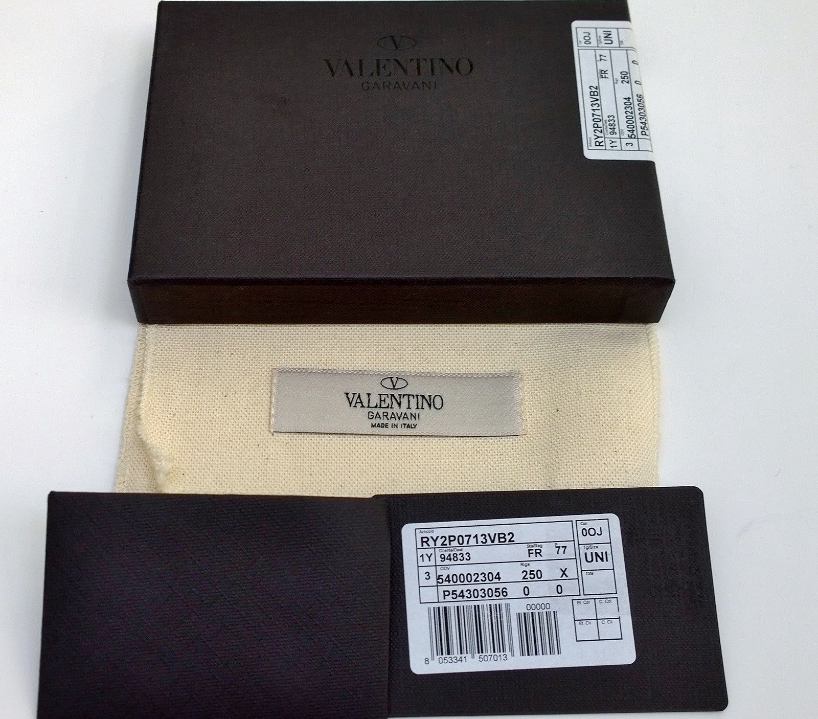 Valentino Garavani Rockstud Men's Leather Wallet - Black & Green Card Holder for Credit Cards & ID - Perfect for Everyday Use, Travel & Gifts