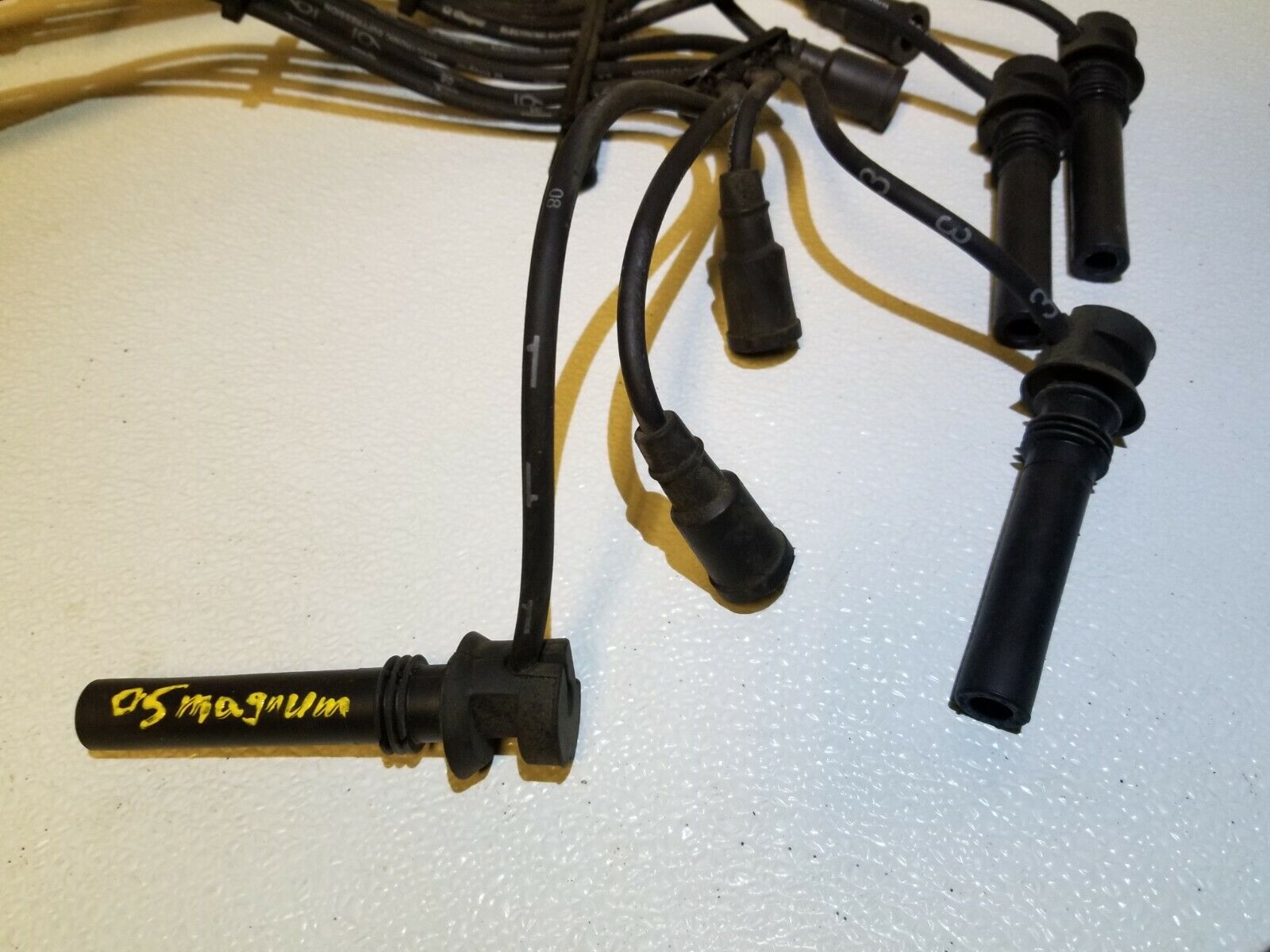 05 06 07 Dodge Magnum RT 5.7L V8 HEMI Ignition Spark Plug Wire Set - 8pc OEM Replacement - Perfect for Engine Tune-Up & Performance Upgrade