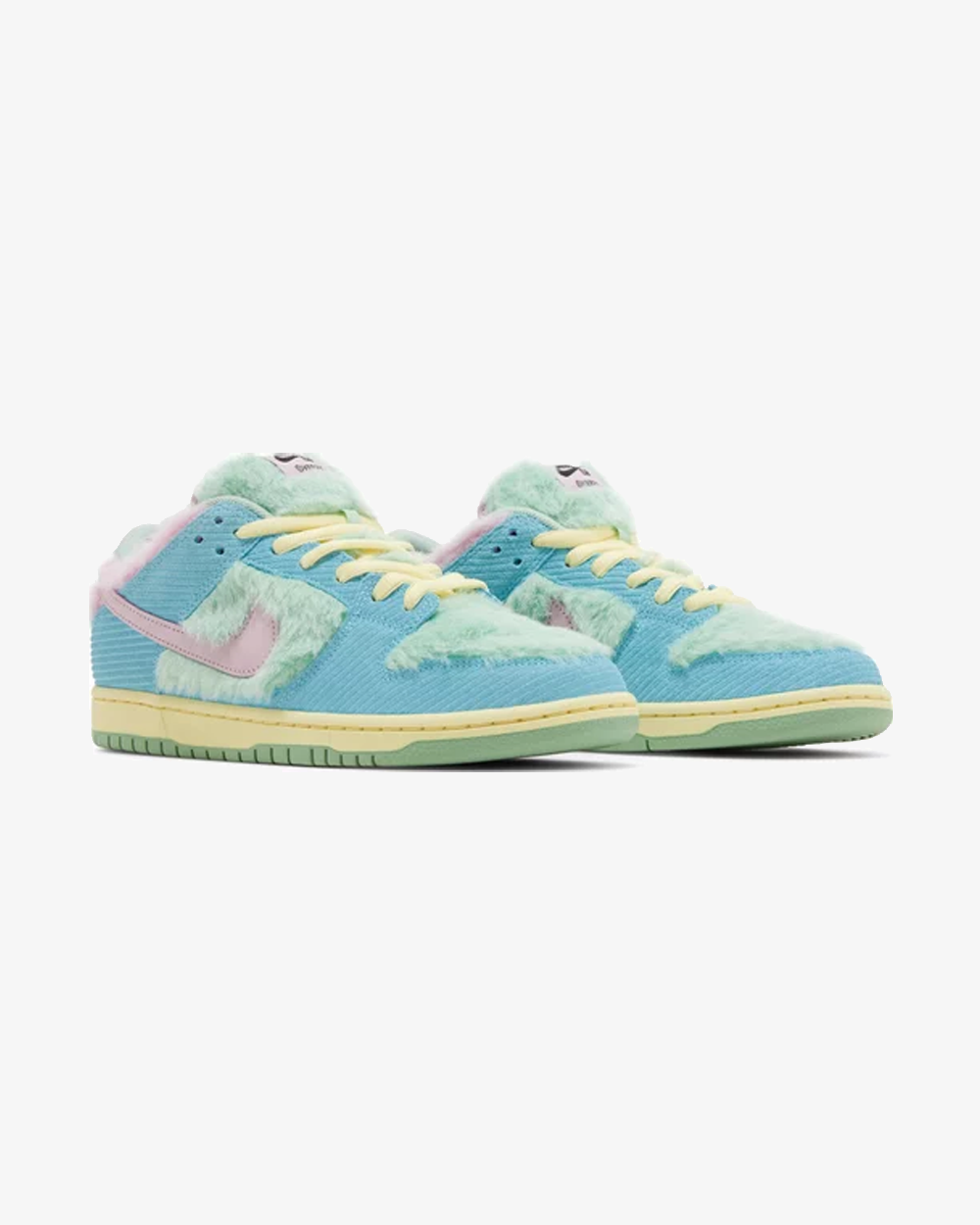 Nike x Verdy Dunk Low SB Visty Sneakers - Limited Edition Skateboarding Shoes for Men & Women | Perfect for Streetwear Fashion & Skateboarding Enthusiasts