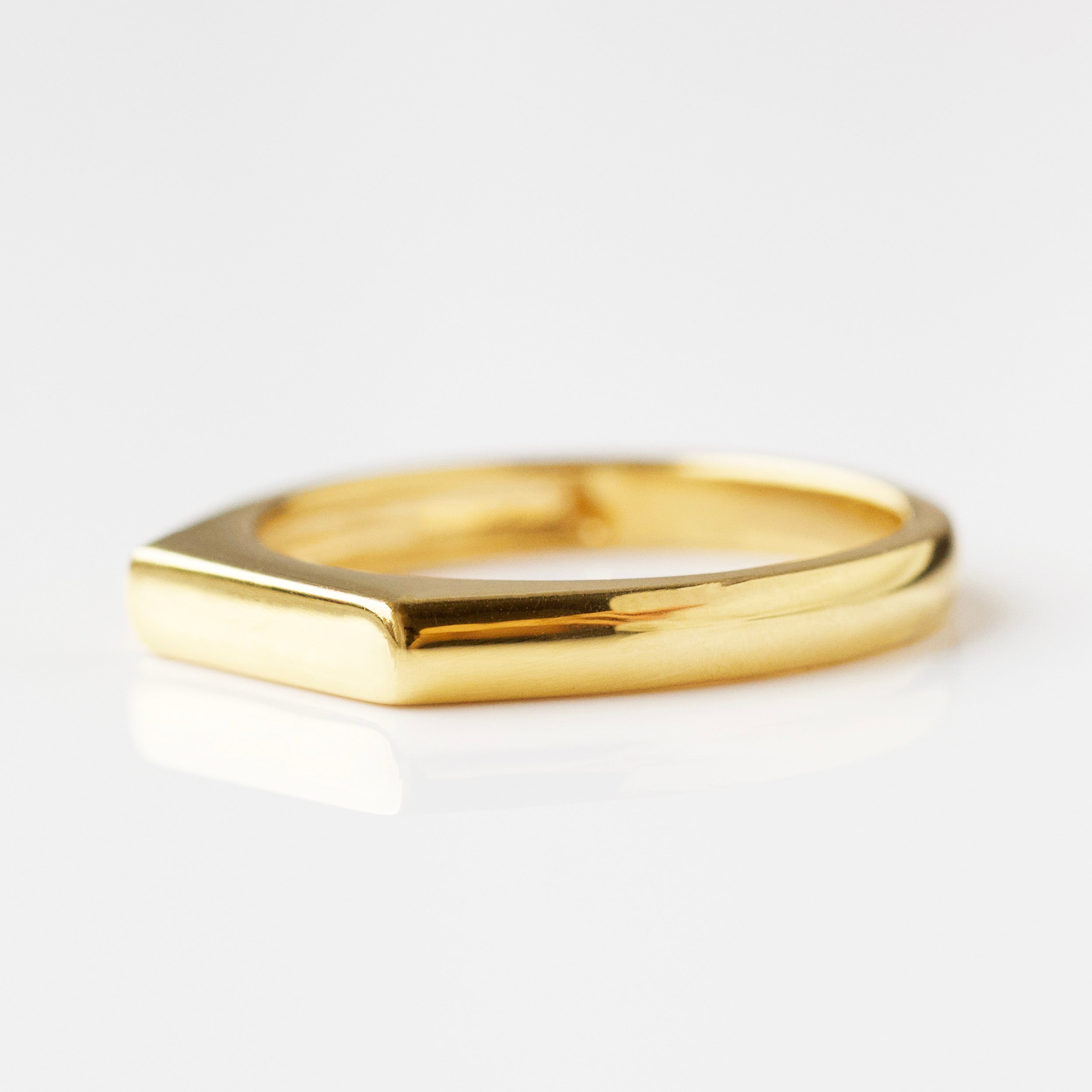 Personalized Vintage Signet Ring for Men & Women - Custom Engraved Initials & Symbols - Perfect for Weddings, Gifts & Everyday Wear
