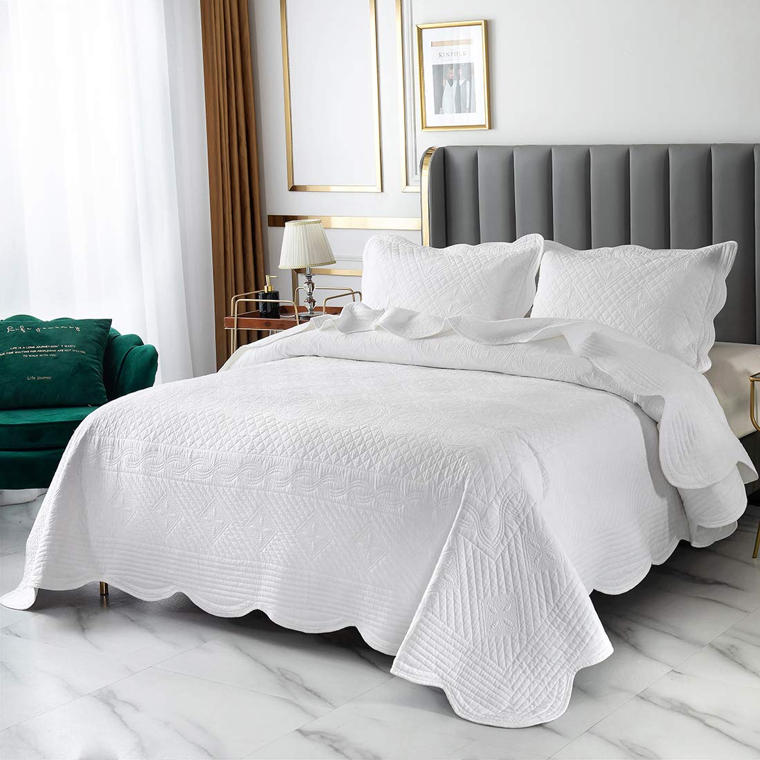 VCTOPS 3-Piece 100% Cotton Solid Quilt Set - Oversize Queen Embroidered Reversible Lightweight Quilted Coverlet Bedspread for All Seasons (White) - Perfect for Master Bedroom, Guest Room & Dorm Decor