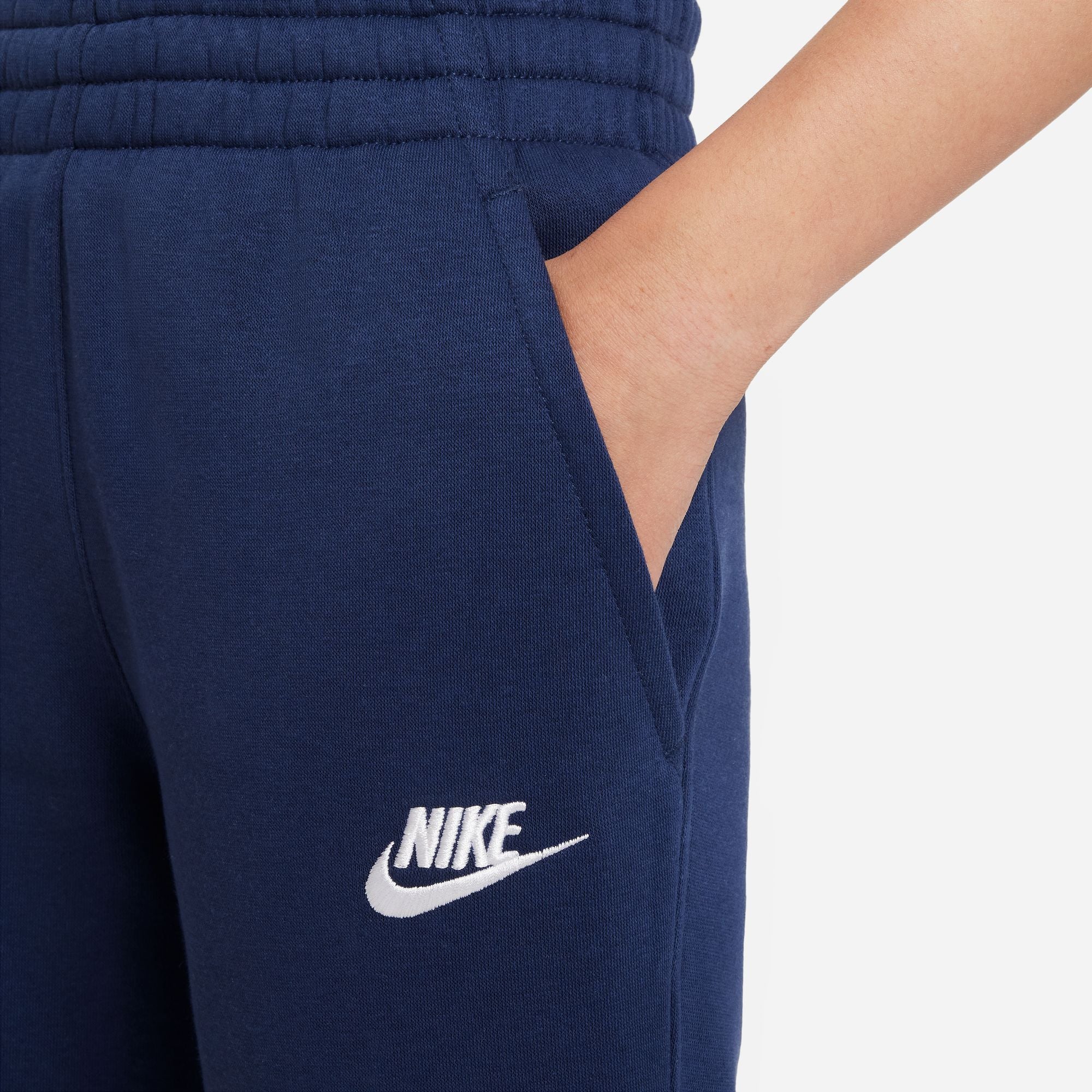 Nike Boys' Youth Club Fleece Joggers Pants - Soft Comfortable Athletic Sweatpants for Kids, Running, Gym, School & Casual Wear
