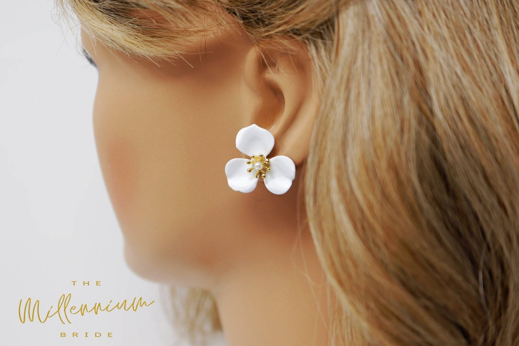 Elegant Three-Petal White Flower Pearl Earrings – Bridal & Bridesmaid Jewelry – Wedding Stud Earrings – Statement Pearl Earrings for Women – Perfect for Weddings, Parties & Special Occasions
