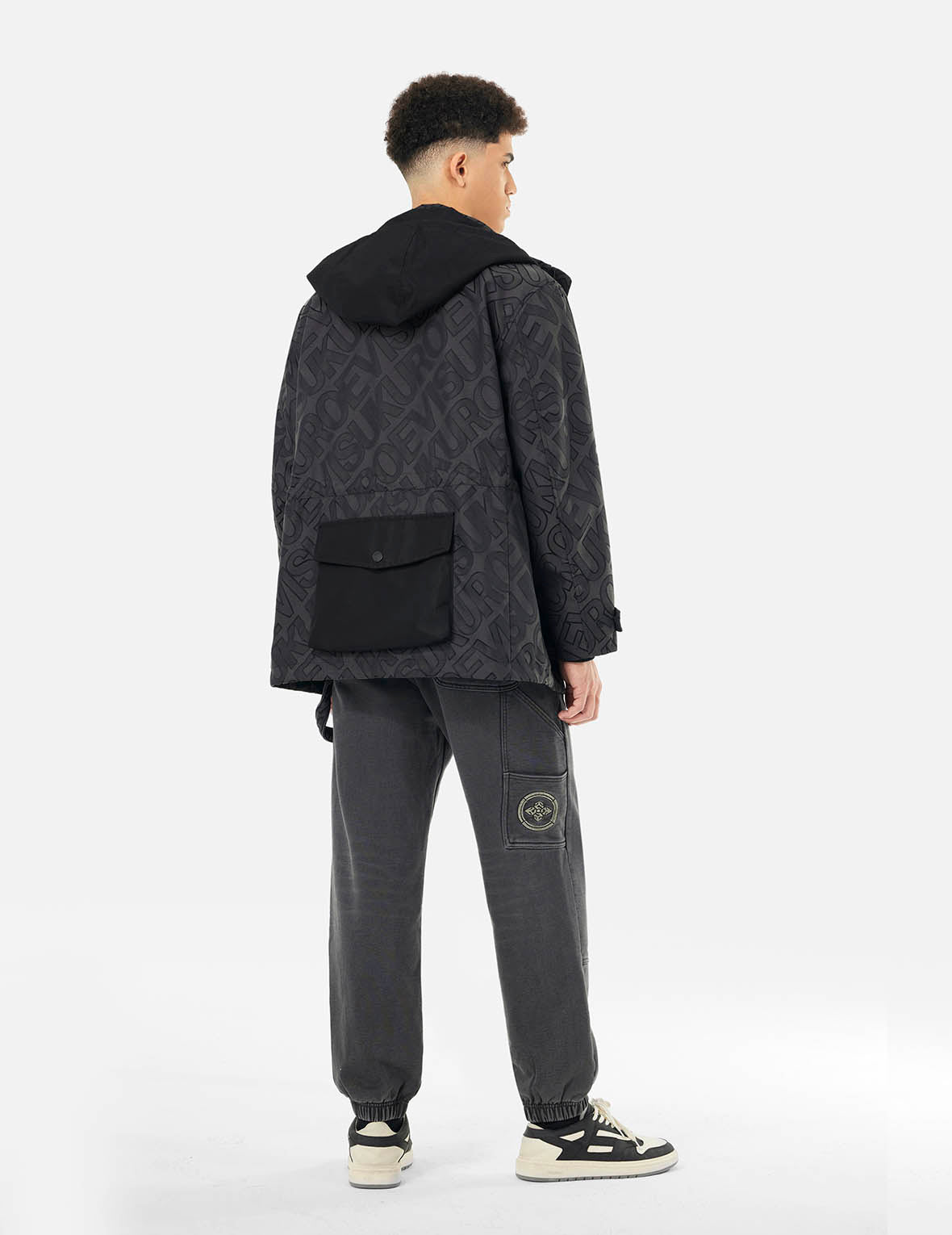 Stylish Allover Logo Jacquard Relax Fit Jacket with Multiple Pockets - Perfect for Casual Outings, Travel & Outdoor Activities