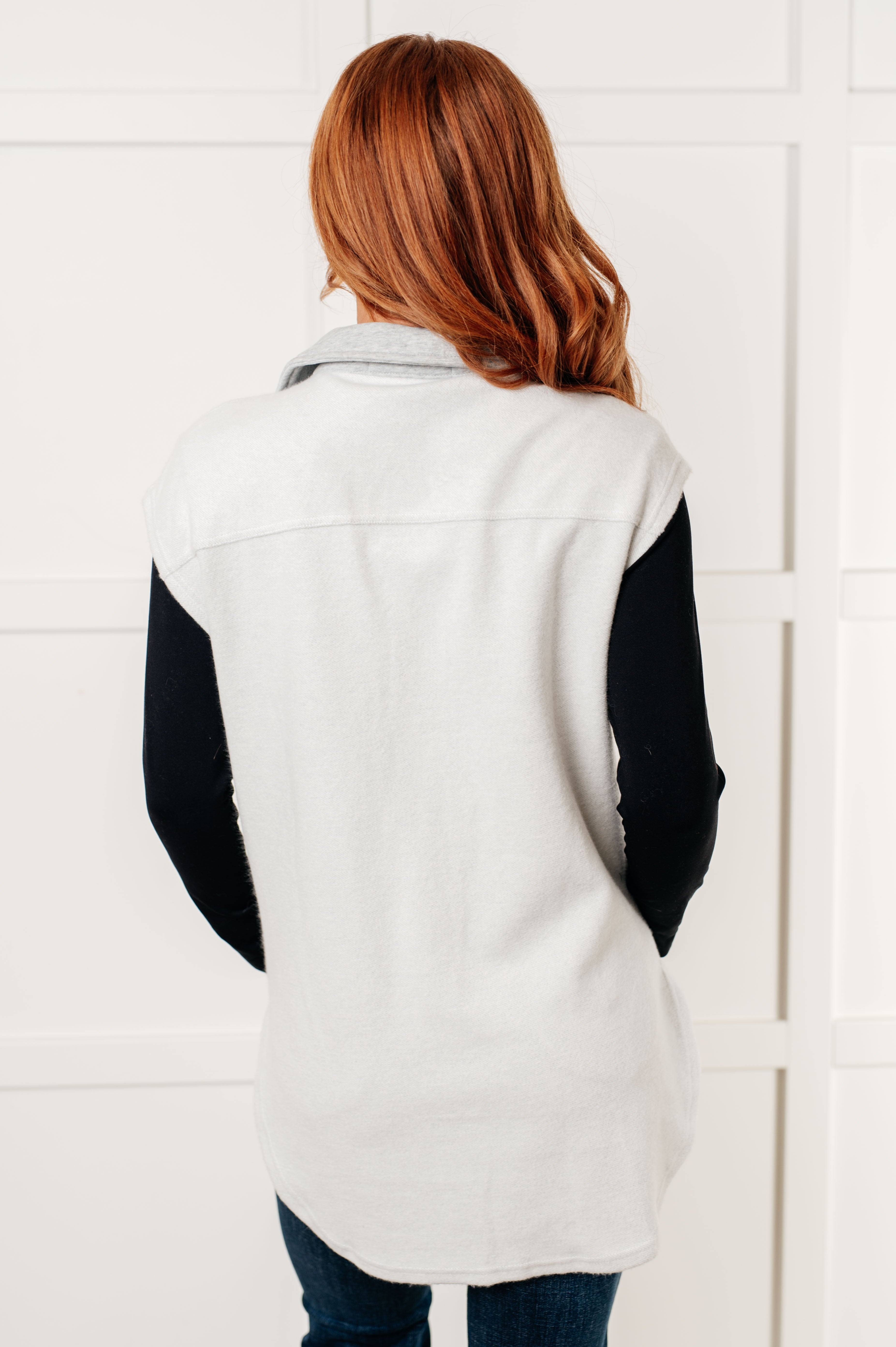 Stylish Sleeveless Shacket for Women - Lightweight Summer Jacket with Pockets | Perfect for Casual Outings, Beach Cover-Up & Layering
