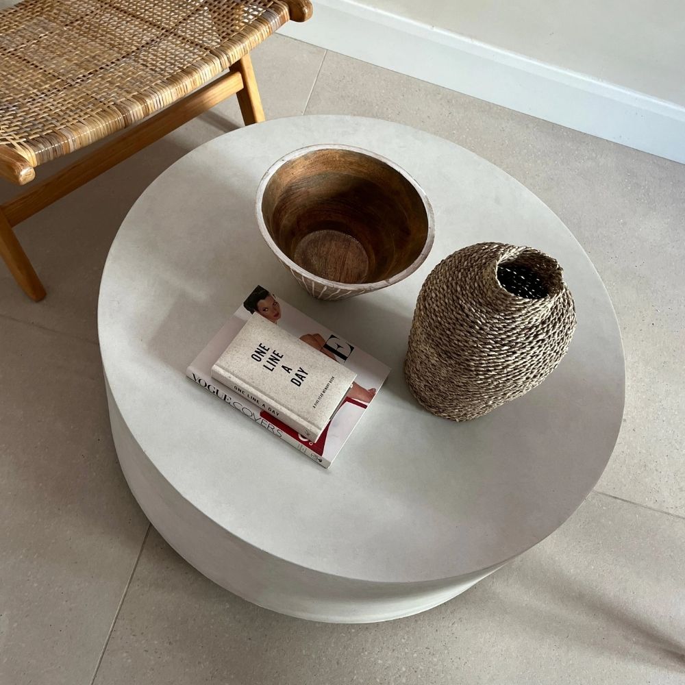 Modern White Concrete Coffee Table 80cm - Indoor & Outdoor Use - Perfect for Patio, Garden, and Living Room Decor