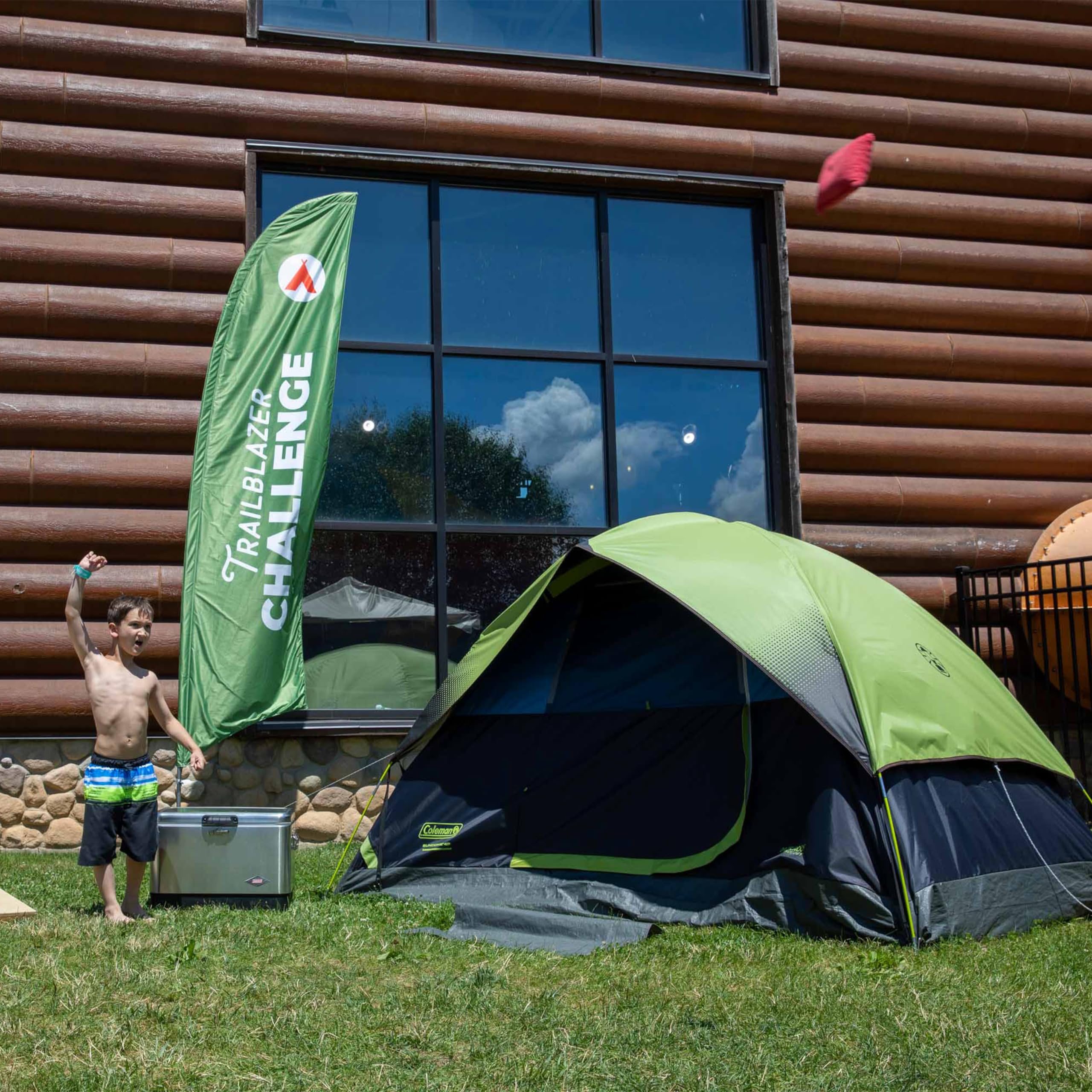 Coleman 6-Person Sundome Dark Room Dome Tent for Camping - Waterproof, Easy Setup Family Tent for Outdoor Adventures, Backpacking & Beach Trips