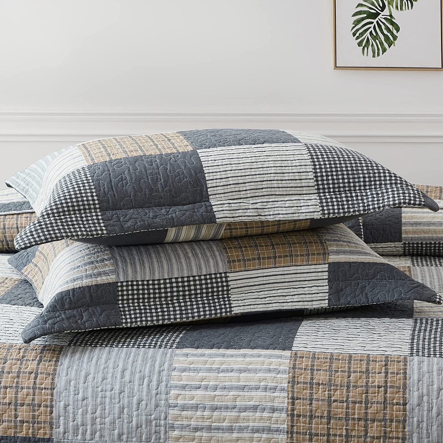 PANGUSHAN 100% Cotton Twin Size Quilt Set - Reversible Lightweight Patchwork Plaid Comforter in Gray/Black/Tan/White/Cream - 2 Piece Bedding Set for Boys Girls Teens Dorm Room & Guest Bed