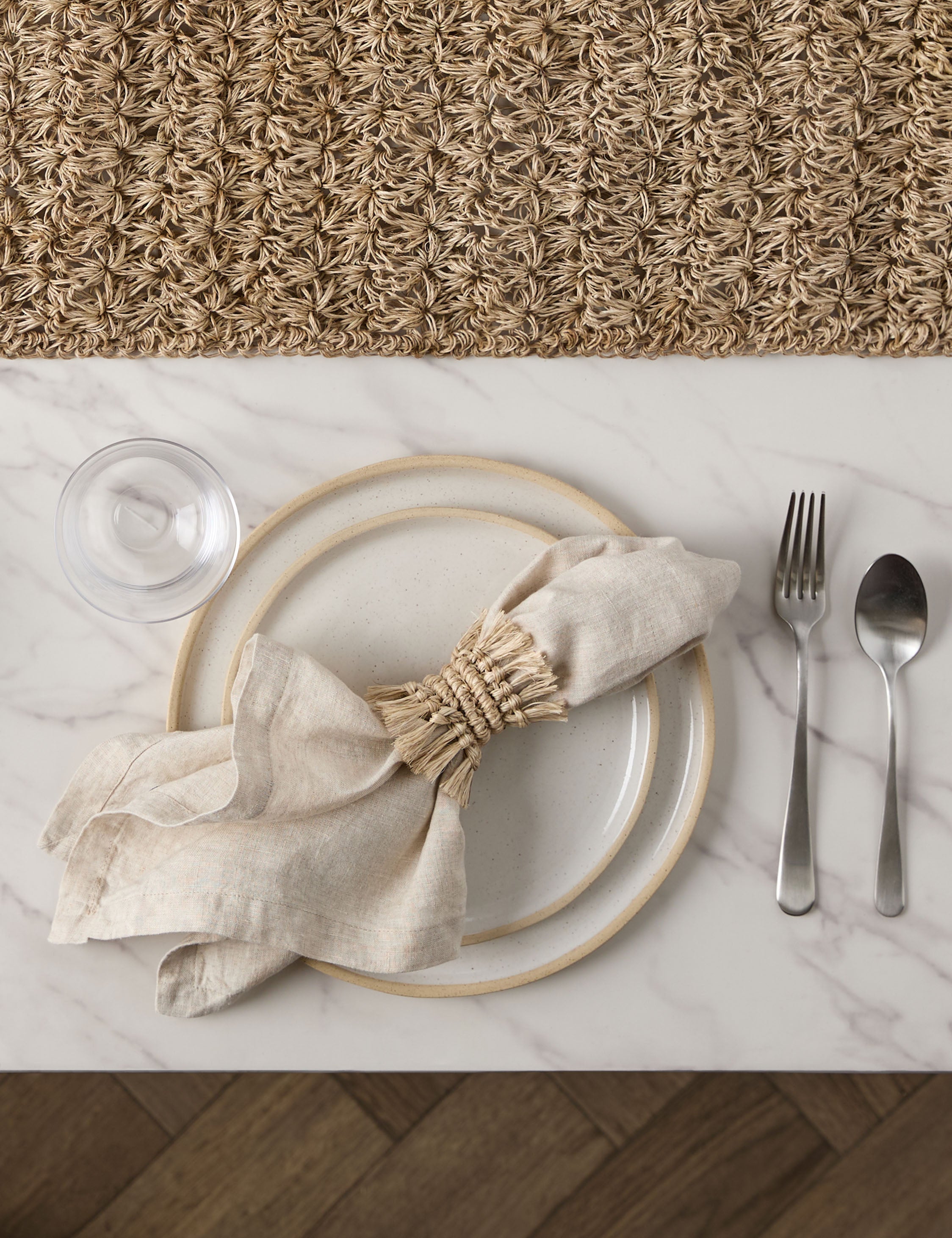 Eco-Friendly Fique Fringe Napkin Rings Set of 4 - Handwoven Natural Fiber Table Decor for Boho Dinner Parties & Rustic Weddings