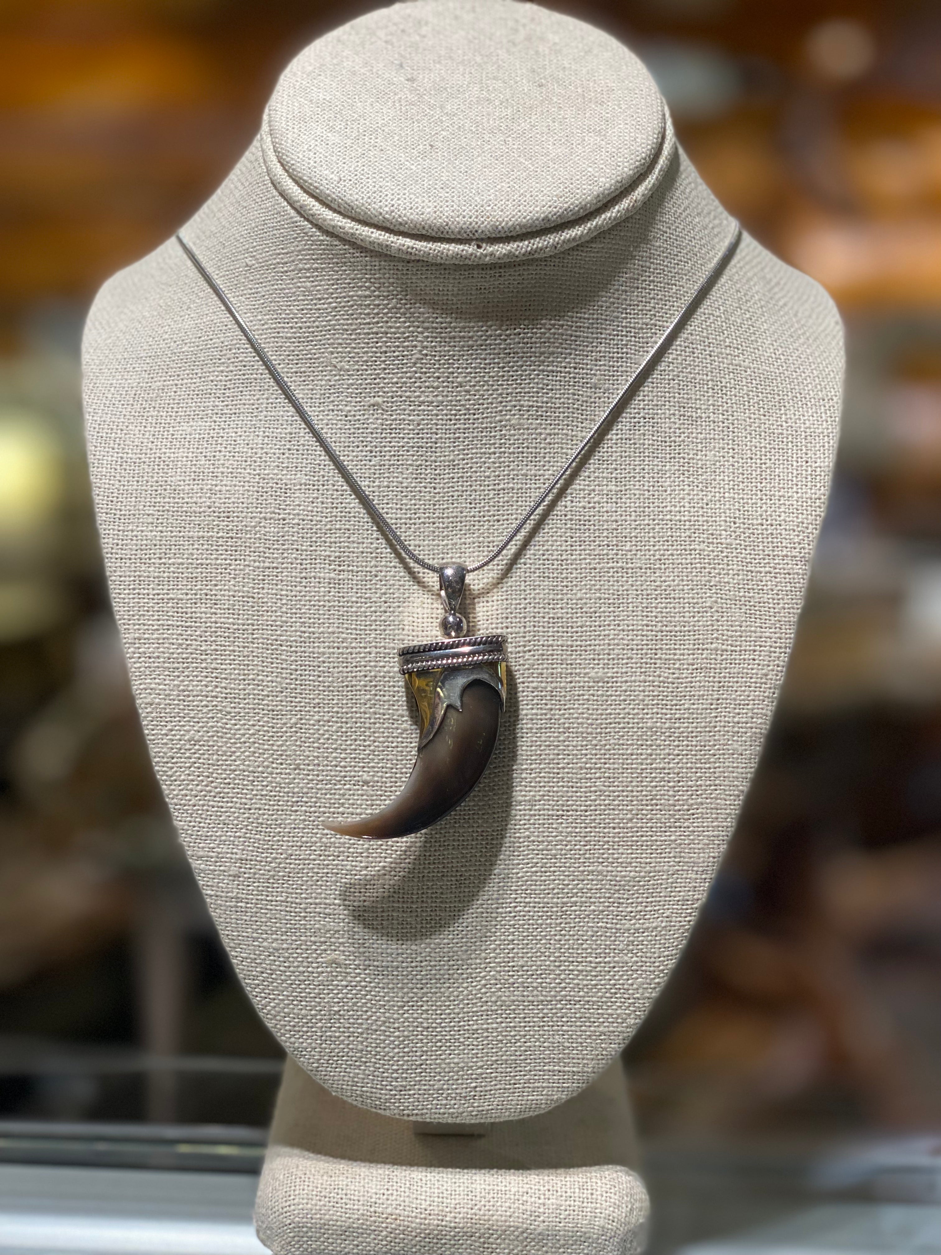 Bear Claw Pendant Necklace - Sterling Silver Wolf Tooth Charm Jewelry for Men & Women - Perfect for Outdoor Adventures, Camping, and Nature Lovers