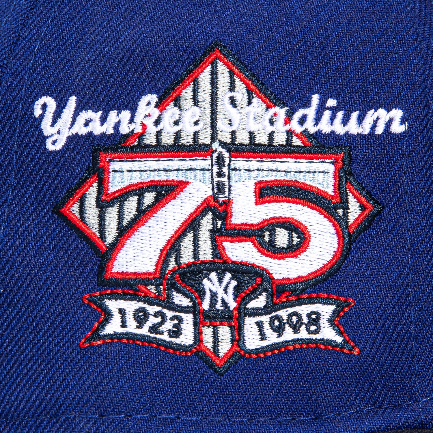 New Era 59Fifty New York Yankees 75th Anniversary Baseball Cap with Stadium Patch - Royal Navy Blue - Official MLB Licensed Hat for Yankees Fans, Streetwear & Sports Events