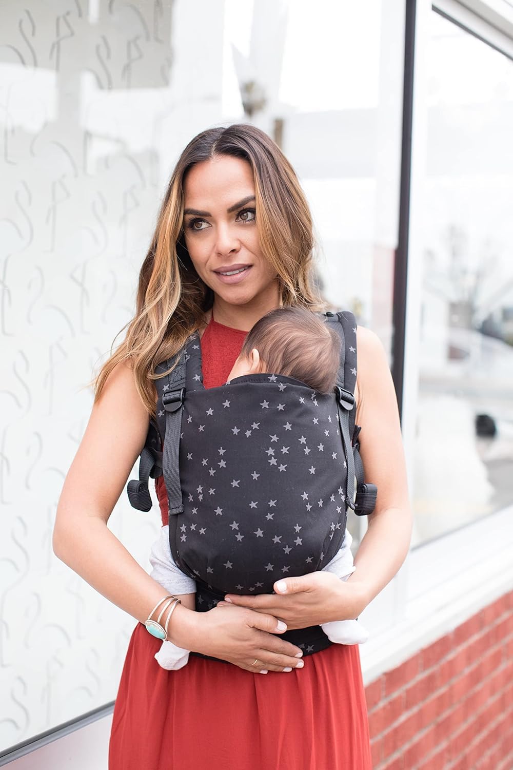 Tula Discover Free-to-Grow Baby Carrier - Adjustable Ergonomic Infant to Toddler Carrier (7-45 lbs) - Black & Gray Stars - Perfect for Babywearing, Shopping & Outdoor Adventures