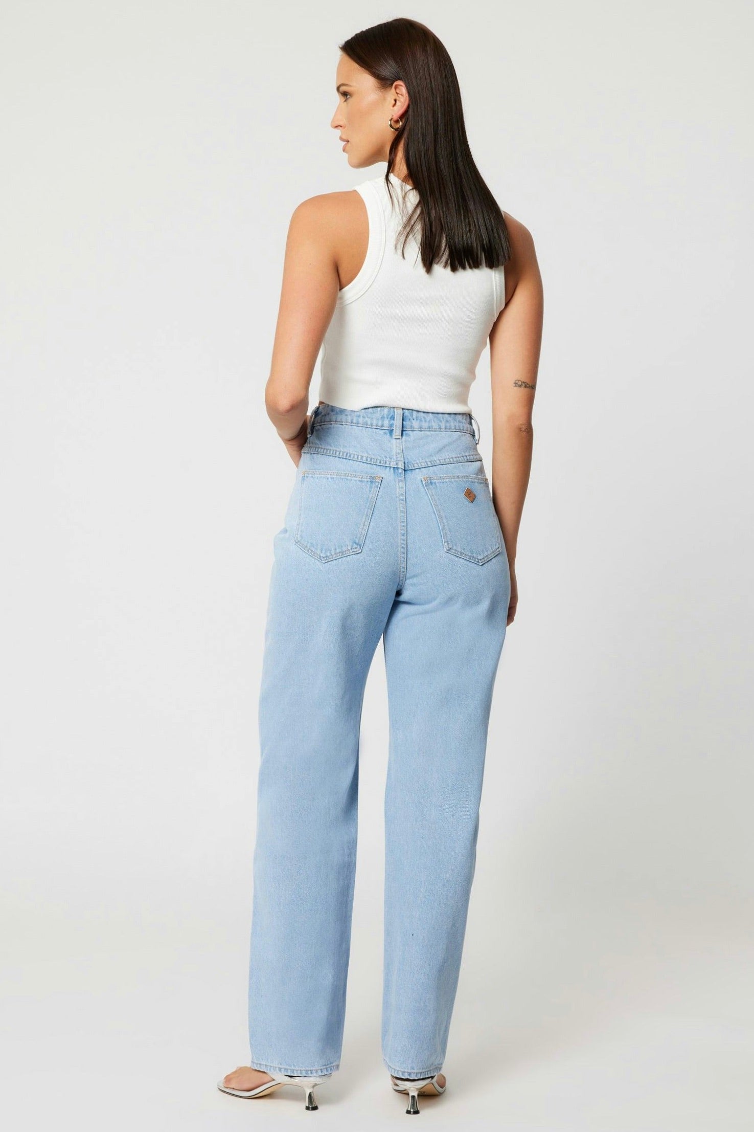 Carrie Kendall Women's Light Blue High Waist Wide Leg Jeans - Comfortable Stretch Denim Pants for Casual Wear & Everyday Outfits