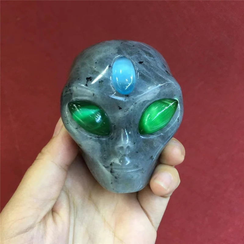 Natural Labradorite Crystal Skull Carving - Alien Design for Chakra Healing, Reiki & Meditation | Unique Spiritual Gift & Home Decoration (Perfect for Yoga Rooms, Altars & Energy Work)
