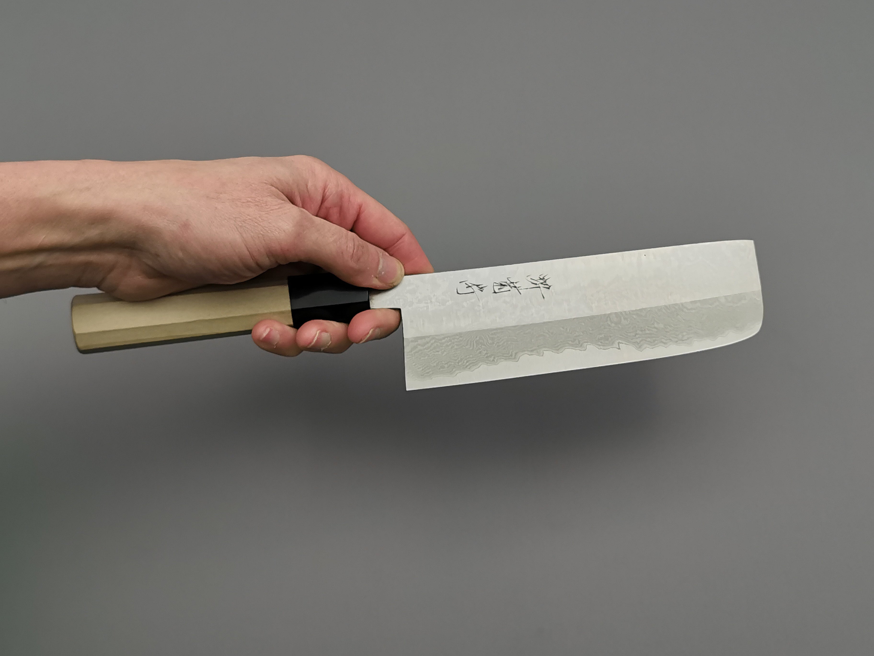 Premium Sakai Kikumori Ginsan Damascus Nakiri Knife - Japanese Handcrafted Chef Knife for Slicing, Dicing & Chopping Vegetables - Perfect for Home Cooks & Professional Chefs