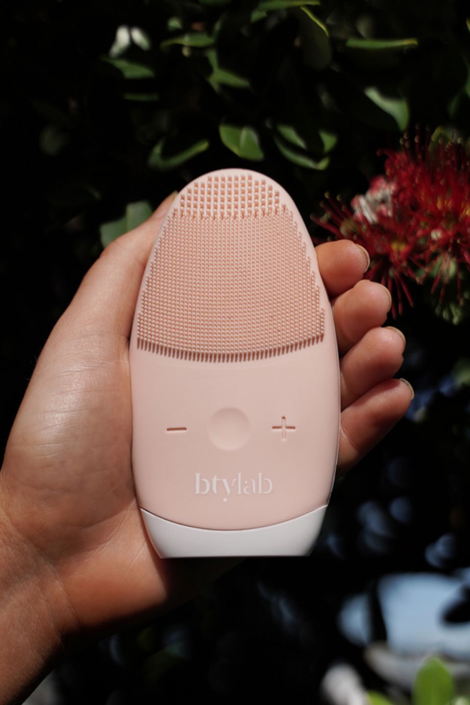 2-in-1 Sonic Facial Cleanser & Exfoliator for Glowing Skin - Deep Pore Cleansing Brush for Acne & Blackheads - Perfect for Daily Skincare Routine & Travel