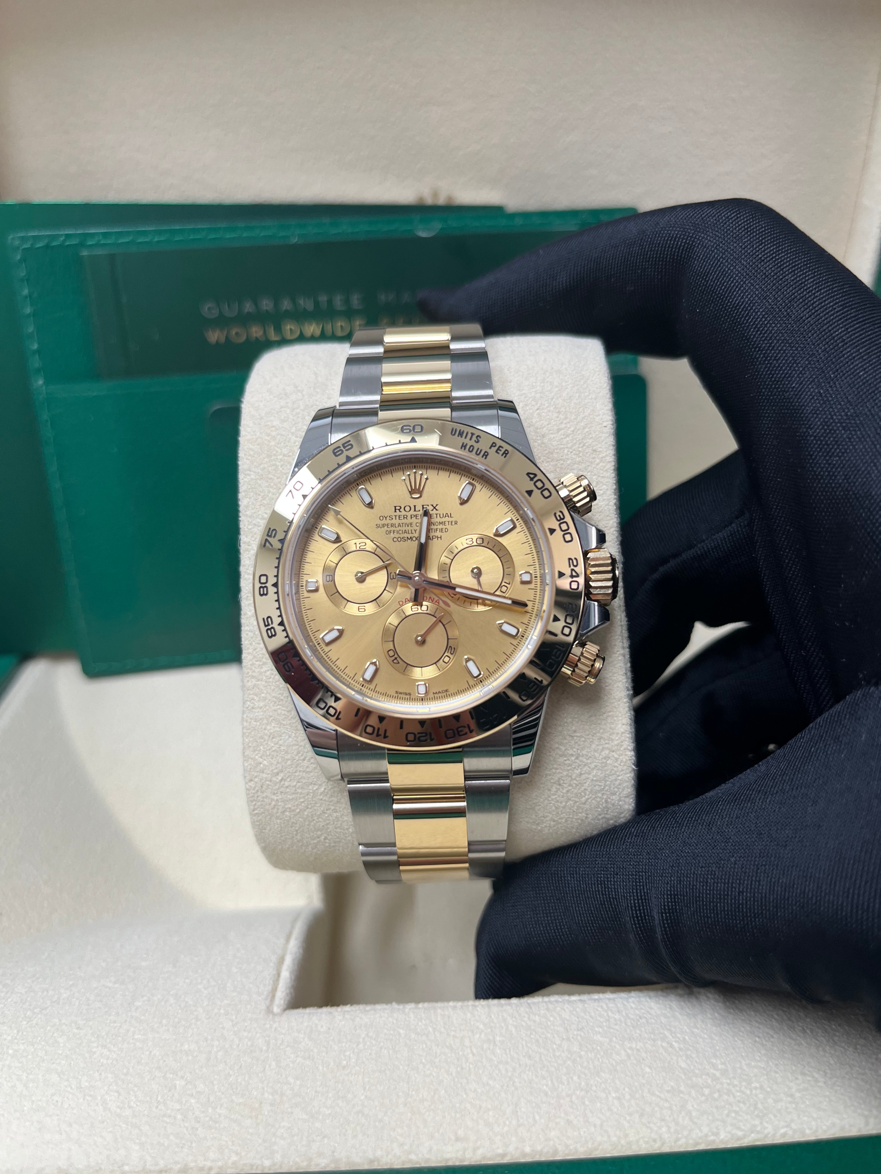 Rolex Daytona 40mm Yellow Rolesor Cosmograph Watch - Champagne Index Dial 116503 | Luxury Men's Chronograph Timepiece for Business, Formal Events & Collectors