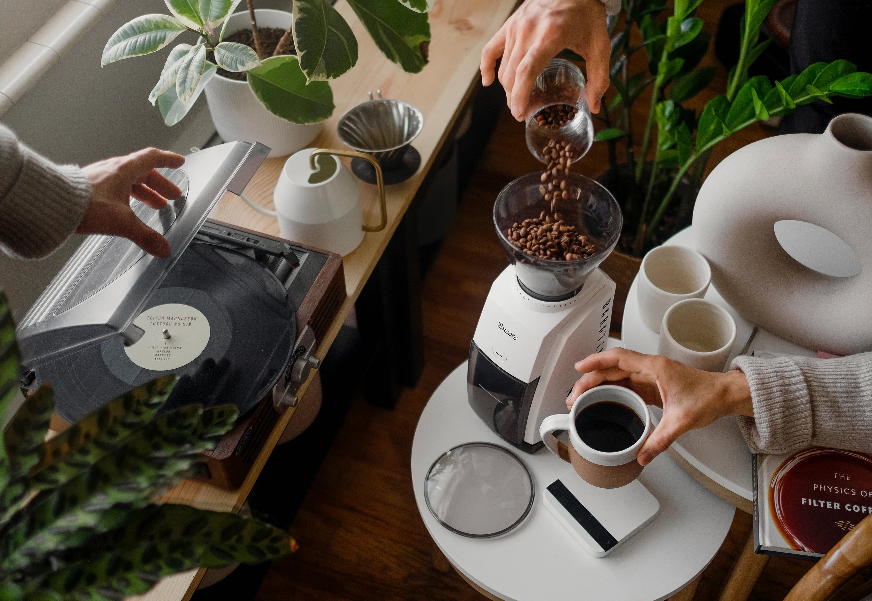 BARATZA Encore Conical Burr Coffee Grinder - Premium Electric Coffee Bean Grinder for Espresso, Drip & French Press - Perfect for Home Baristas & Coffee Lovers