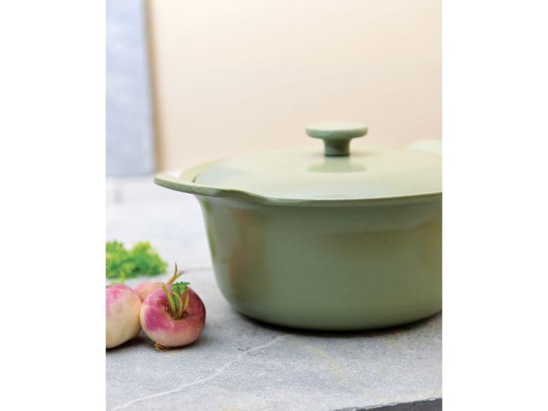 BergHOFF Ron 8-Piece Cast Iron Cookware Set - Durable Enameled Dutch Oven & Skillets, Green - Perfect for Braising, Frying & Slow Cooking at Home or Camping