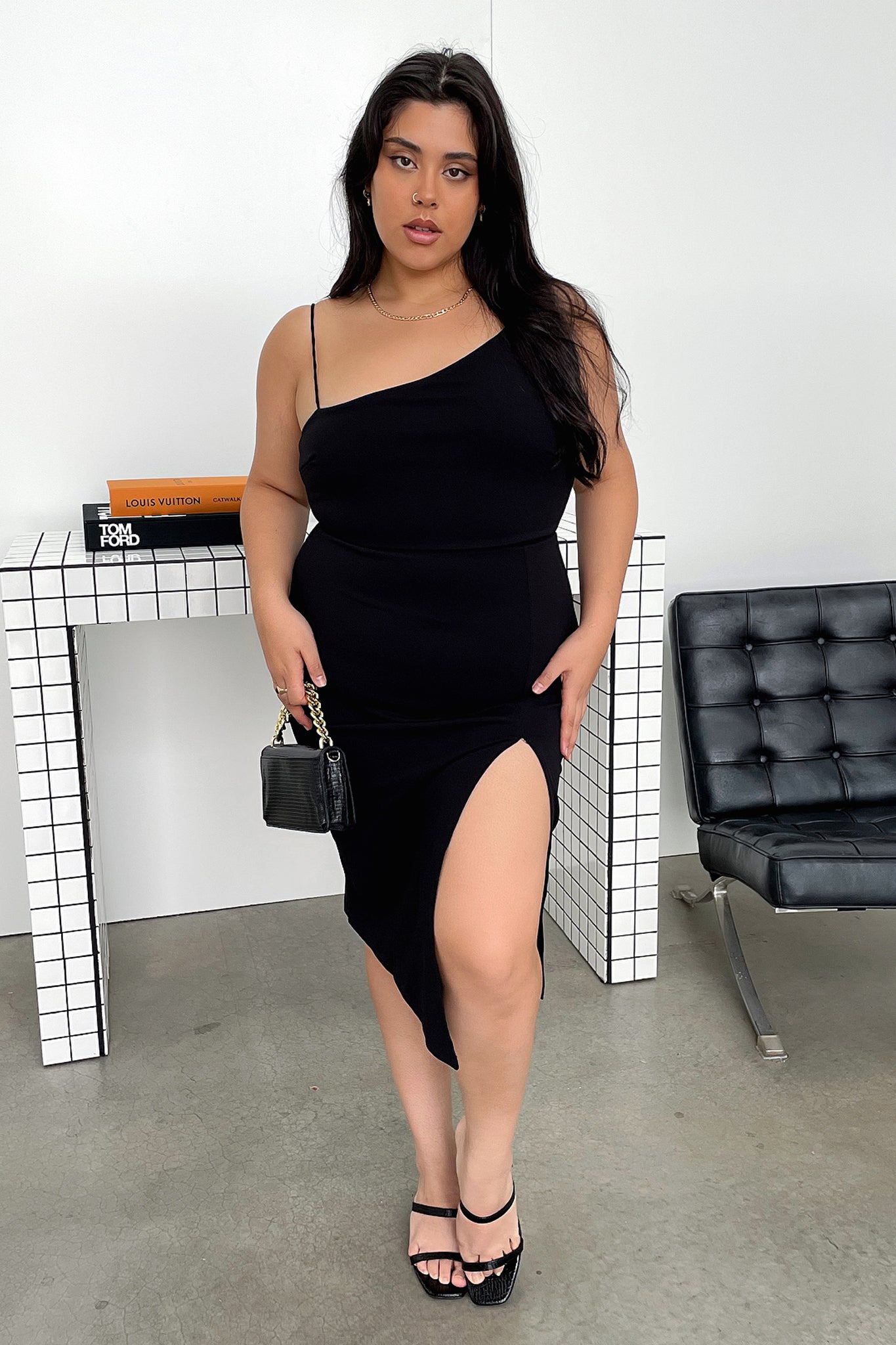 Kira Dress - Elegant Black Women's Party Dress for Evening Events, Cocktail Parties & Special Occasions