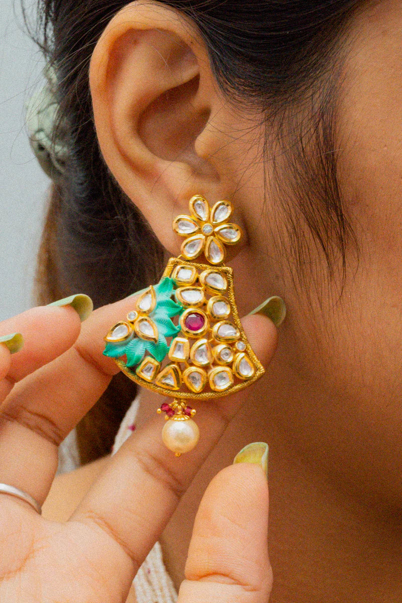 Elegant Gold Plated Royal Kundan Necklace Set with Matching Earrings | Indian Bridal Jewelry for Weddings & Special Occasions