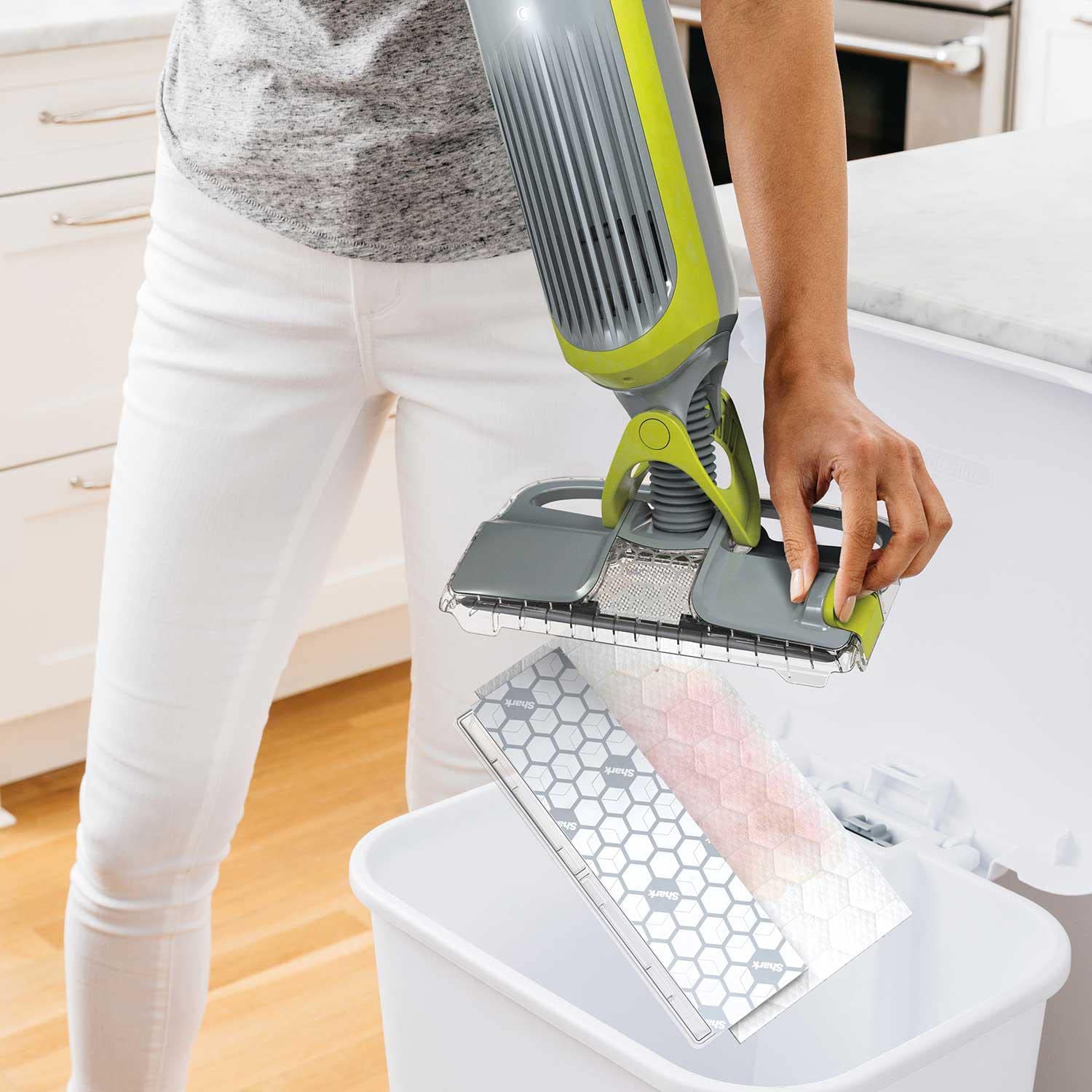 Shark VC205 VACMOP Pro Max Cordless Hard Floor Vacuum Mop with Disposable Pads & Cleaning Solution (Renewed) - Perfect for Pet Hair, Spills & Quick Home Cleaning