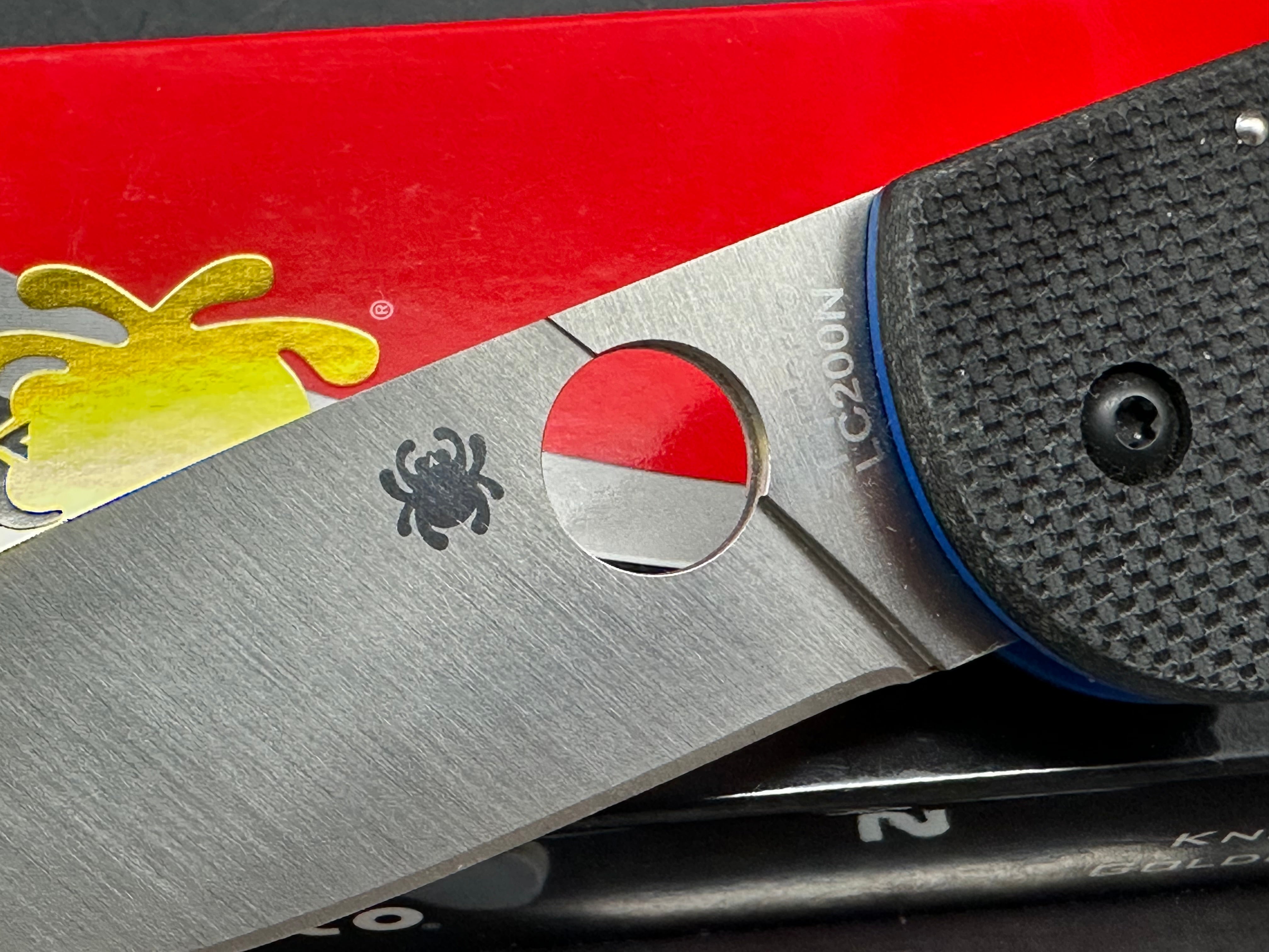 Spyderco Siren Lockback Folding Knife - LC200N Stainless Steel Blade - EDC, Outdoor, Camping & Survival Gear
