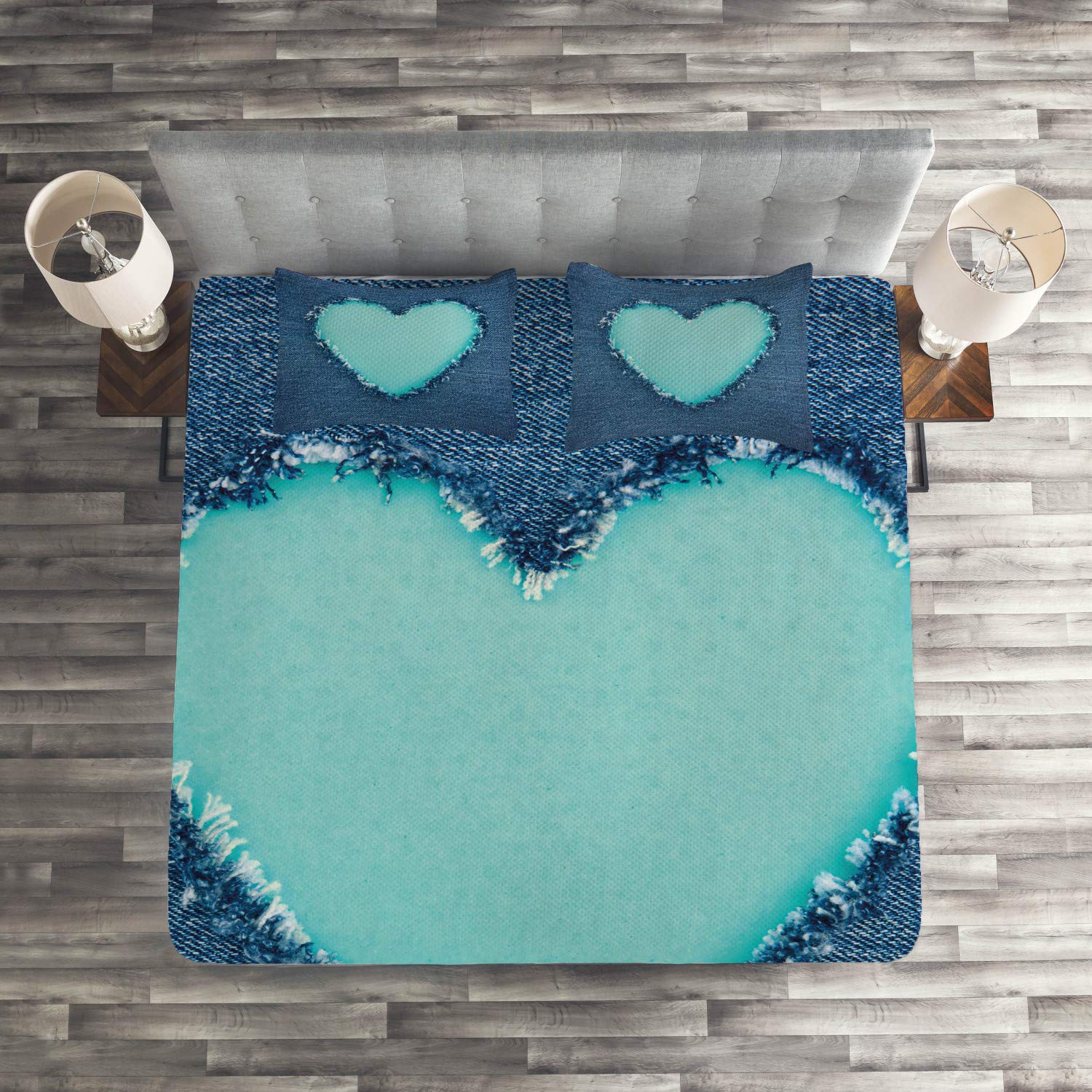 Ambesonne King Size 3-Piece Quilted Bedspread Set with 2 Pillow Shams - Navy Blue & Seafoam Teal Romantic Heart Design for Valentine's Day - Soft Decorative Coverlet for Master Bedroom, Guest Room, or Romantic Gift