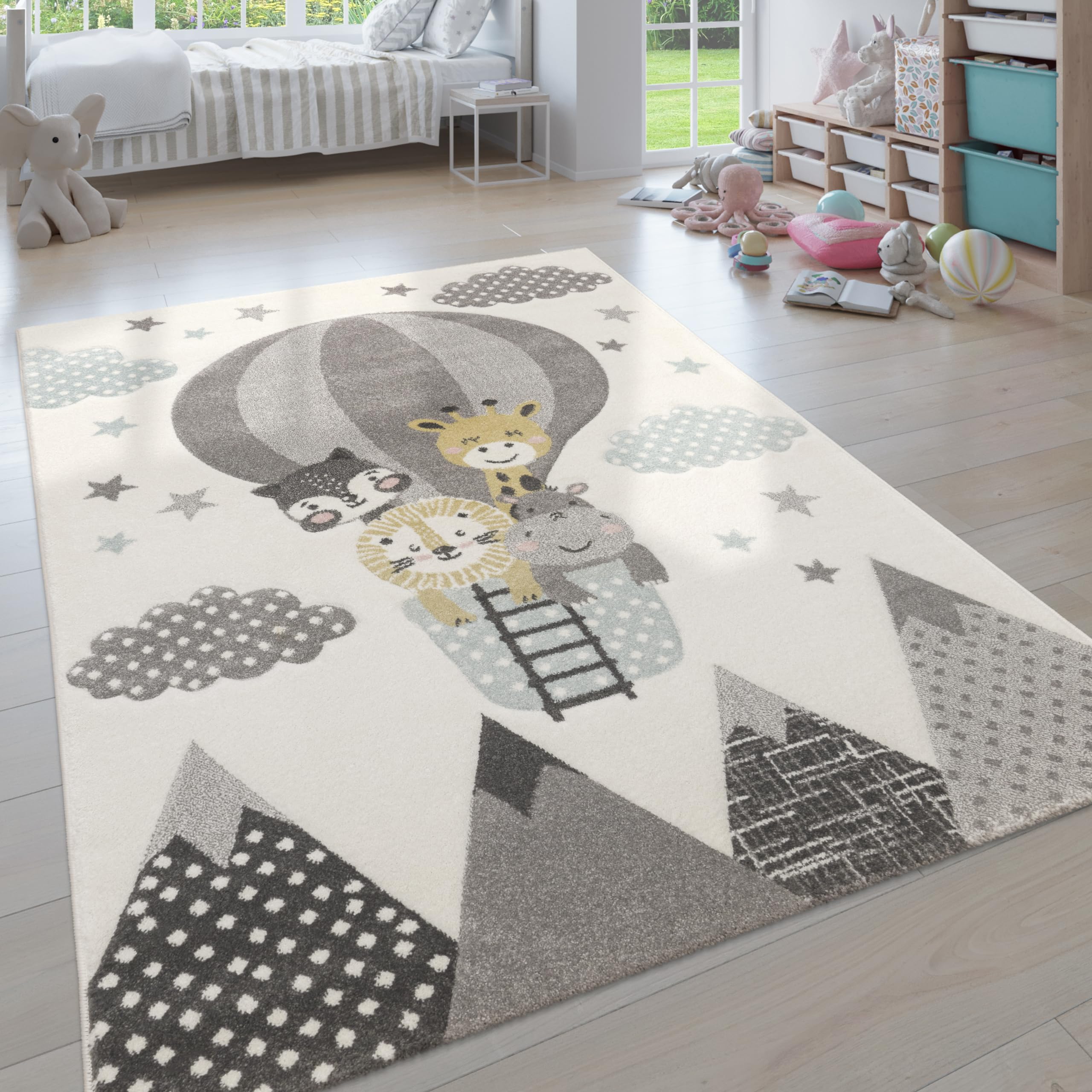 Soft Pastel Kids Rug with Cute Animals on Hot Air Balloon - 4'7