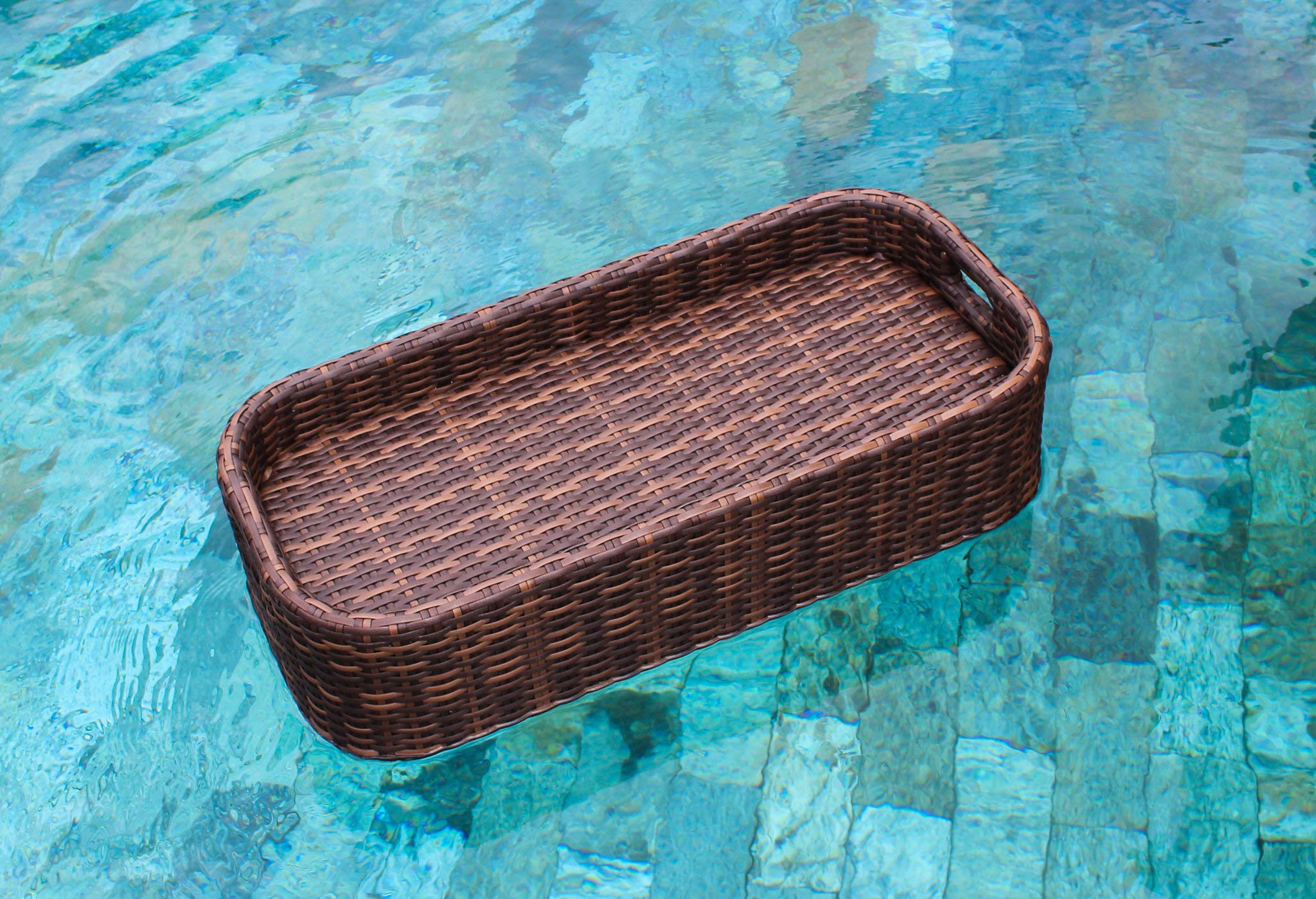 Premium Floating Pool Tray - Waterproof Serving Tray for Drinks & Food - Ideal for Swimming Pools, Spas, Beach Parties & Lakeside Gatherings - Durable Brown Floating Table for Adults - Perfect for Cocktails, Snacks & Poolside Dining