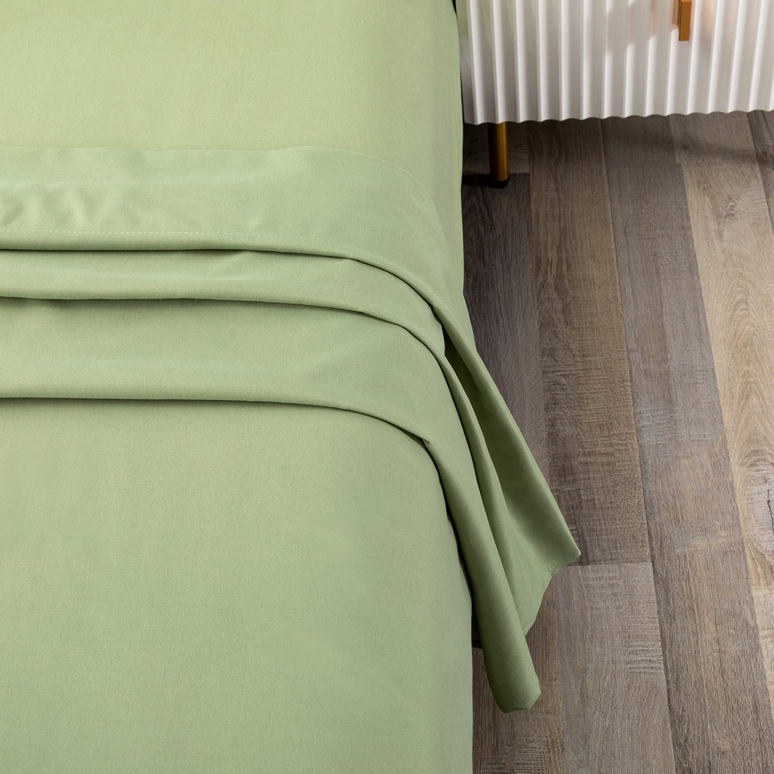 Premium Sage Green Twin Flat Sheet - Ultra Soft Brushed Microfiber Bedding Set | Durable, Lightweight & Breathable Fabric for Maximum Comfort | Perfect for Guest Rooms, Dorms & Cozy Bedrooms