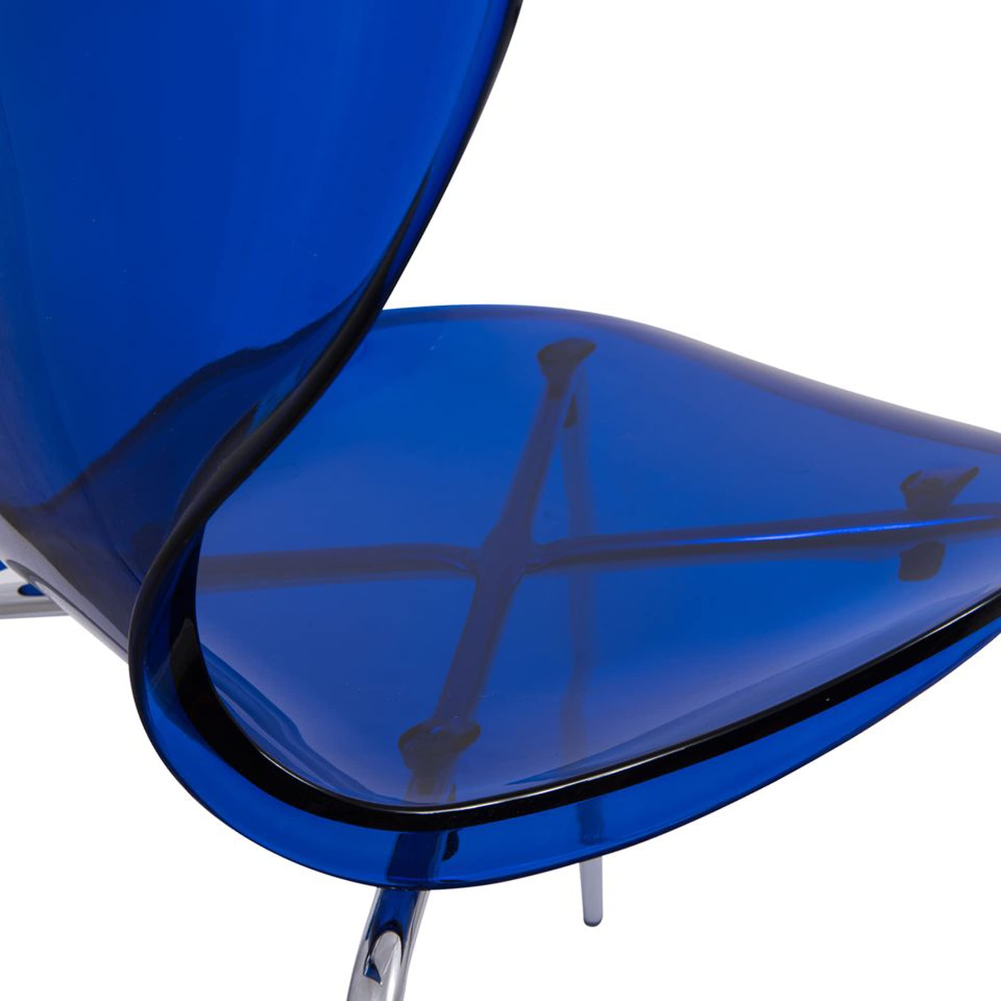LeisureMod Modern Indoor/Outdoor Transparent Blue Acrylic Side Chair - Contemporary Home Decor for Living Room, Patio & Garden