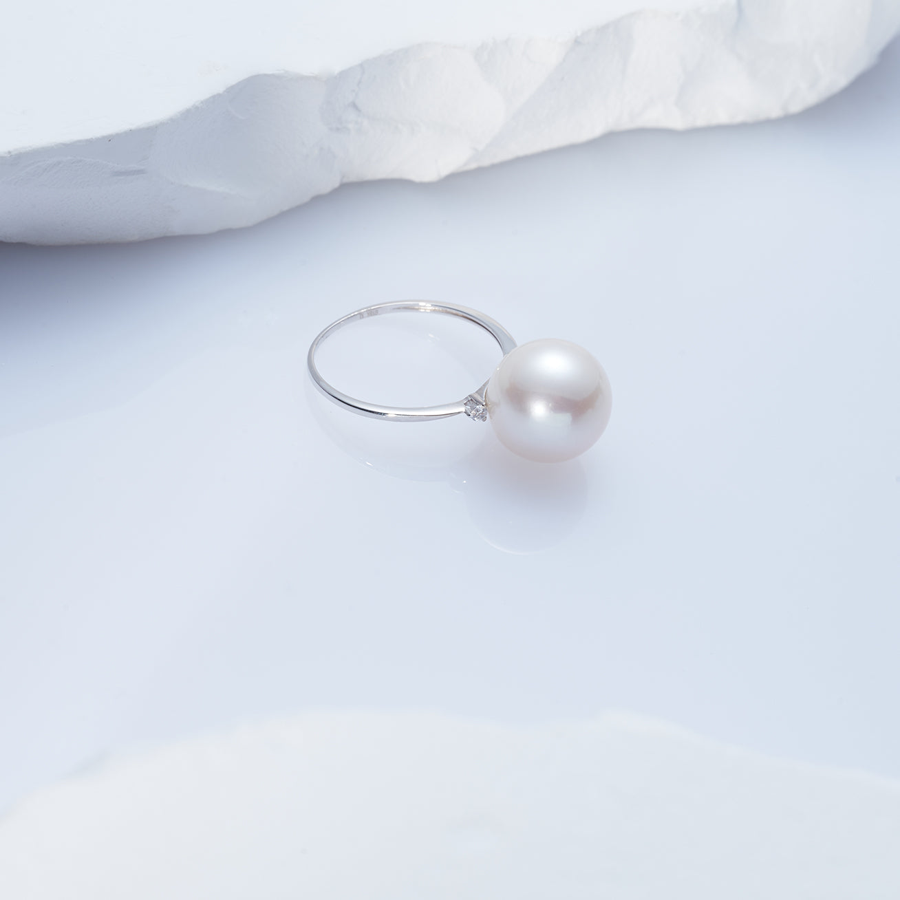 18K Gold Edison Pearl Ring KR00096 - Elegant Pearl Jewelry for Women, Perfect for Weddings, Anniversaries & Special Occasions