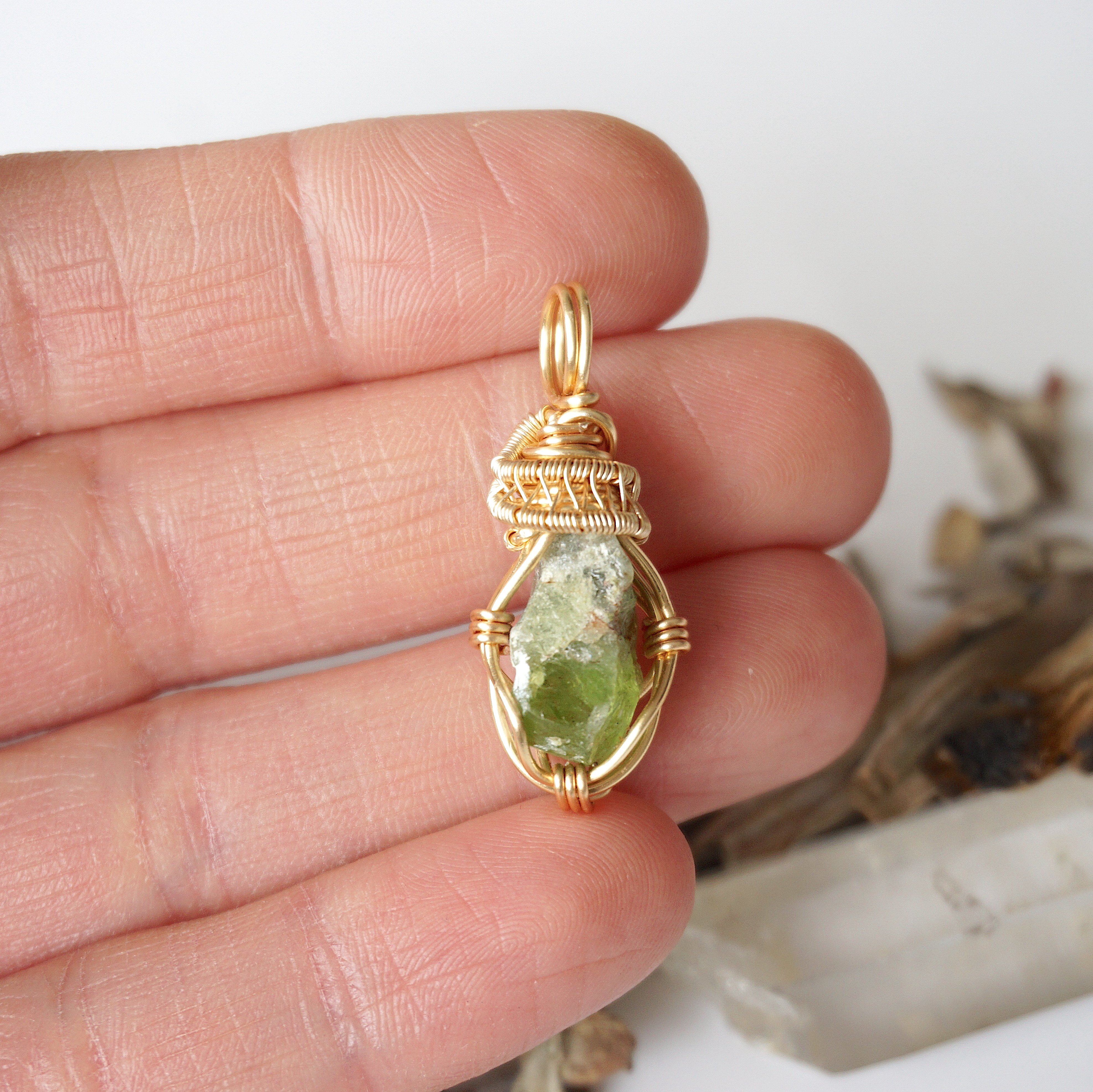 14k Gold Filled Raw Peridot Necklace - Dainty Gemstone Jewelry for Women, Perfect for Everyday Wear & Special Occasions