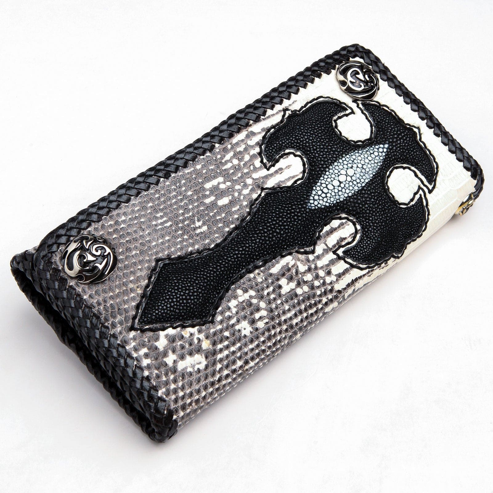 Black Stingray Gray Leather Long Gothic Biker Wallet for Men - Stylish RFID Blocking Chain Wallet for Motorcycle Riders & Bikers - Perfect for Everyday Use, Travel & Night Out