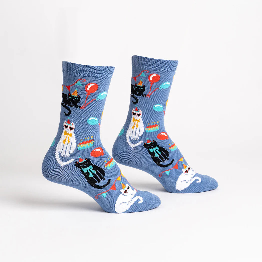 Fun Cat Themed Crew Socks - Sock It To Me A Purr-fect Day Novelty Socks for Women & Men - Perfect for Casual Wear, Gifts & Cat Lovers