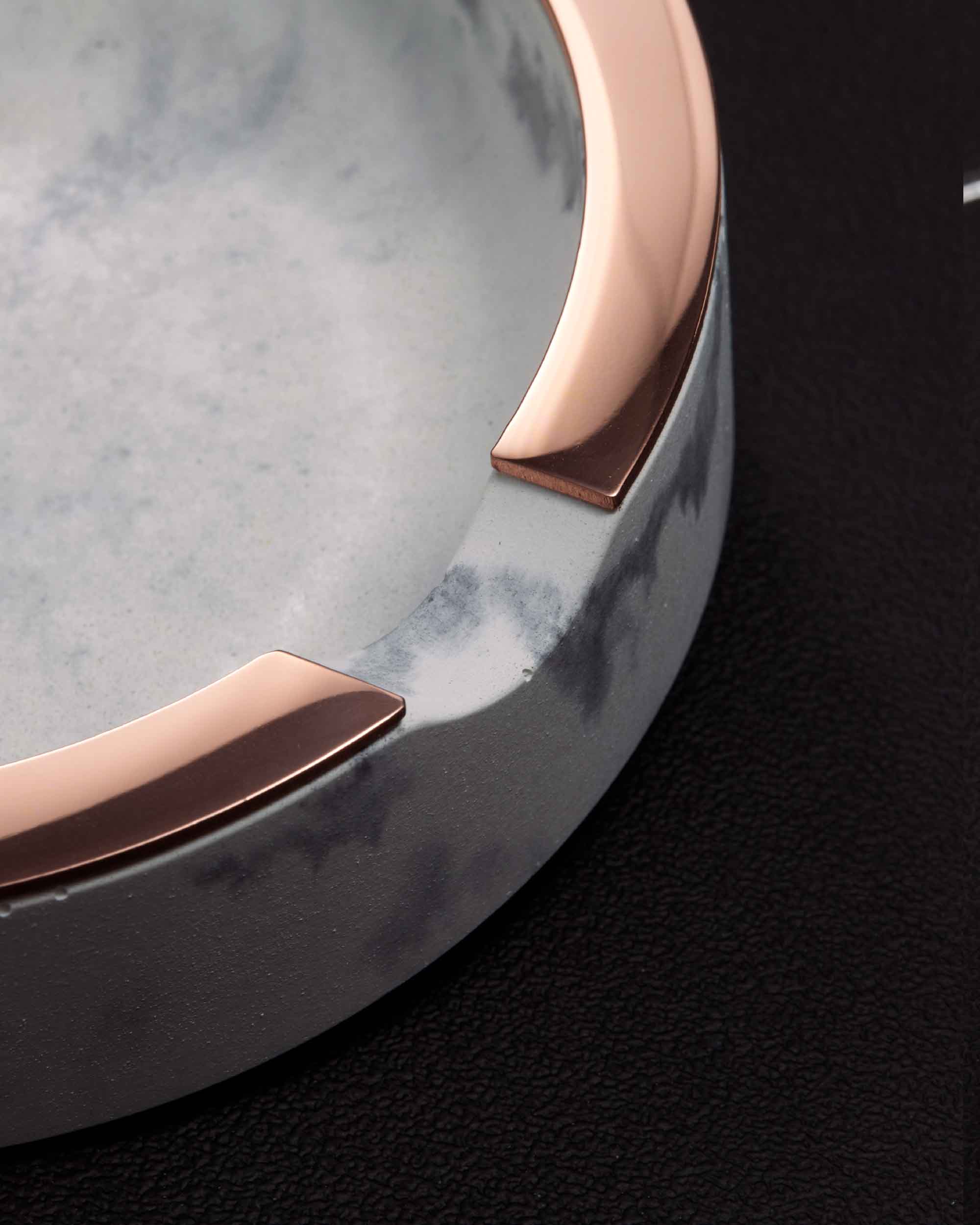 Davidoff Concrete Ashtray Small - Premium White Ashtray for 2 Cigars | Elegant Smoking Accessory for Home, Office & Outdoor Use