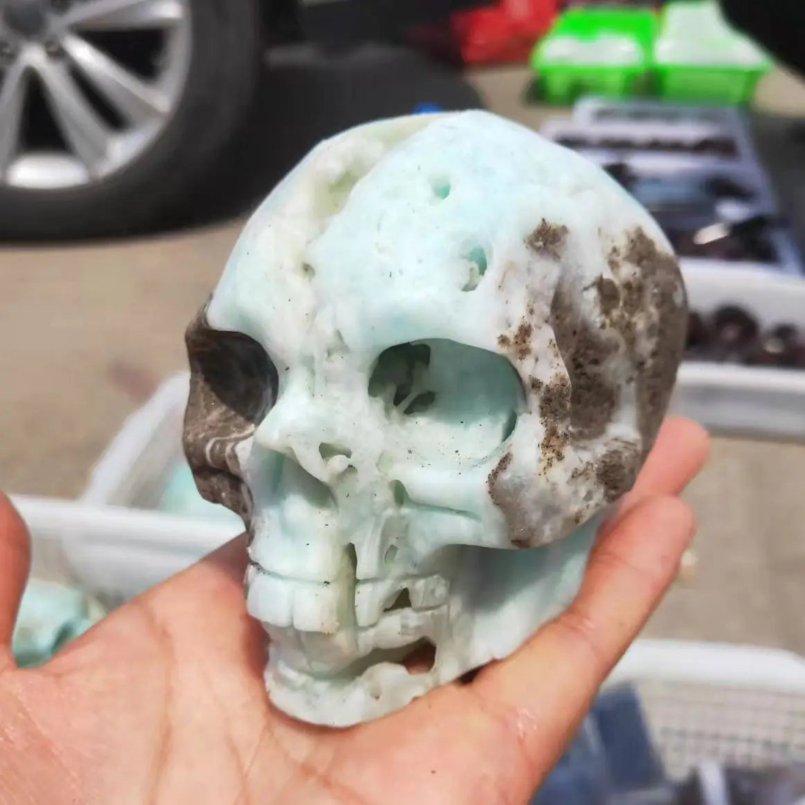 Natural Rare Crystal Healing Heteropolar Ore Skull Hand Carved Statue - Spiritual Meditation, Home Decor & Unique Gift for Collectors