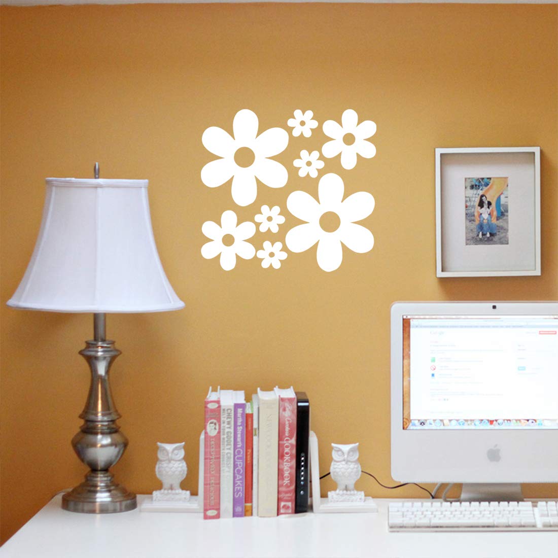 Premium Waterproof Vinyl Decal Stickers (Set of 2) - Groovy Daisy Flower White Design for Laptop, Phone, Helmet, Car Window, Bumper, Mug, Cup, Door & Wall Decoration - Perfect for DIY Home Decor, Office Accessories & Personalized Gifts