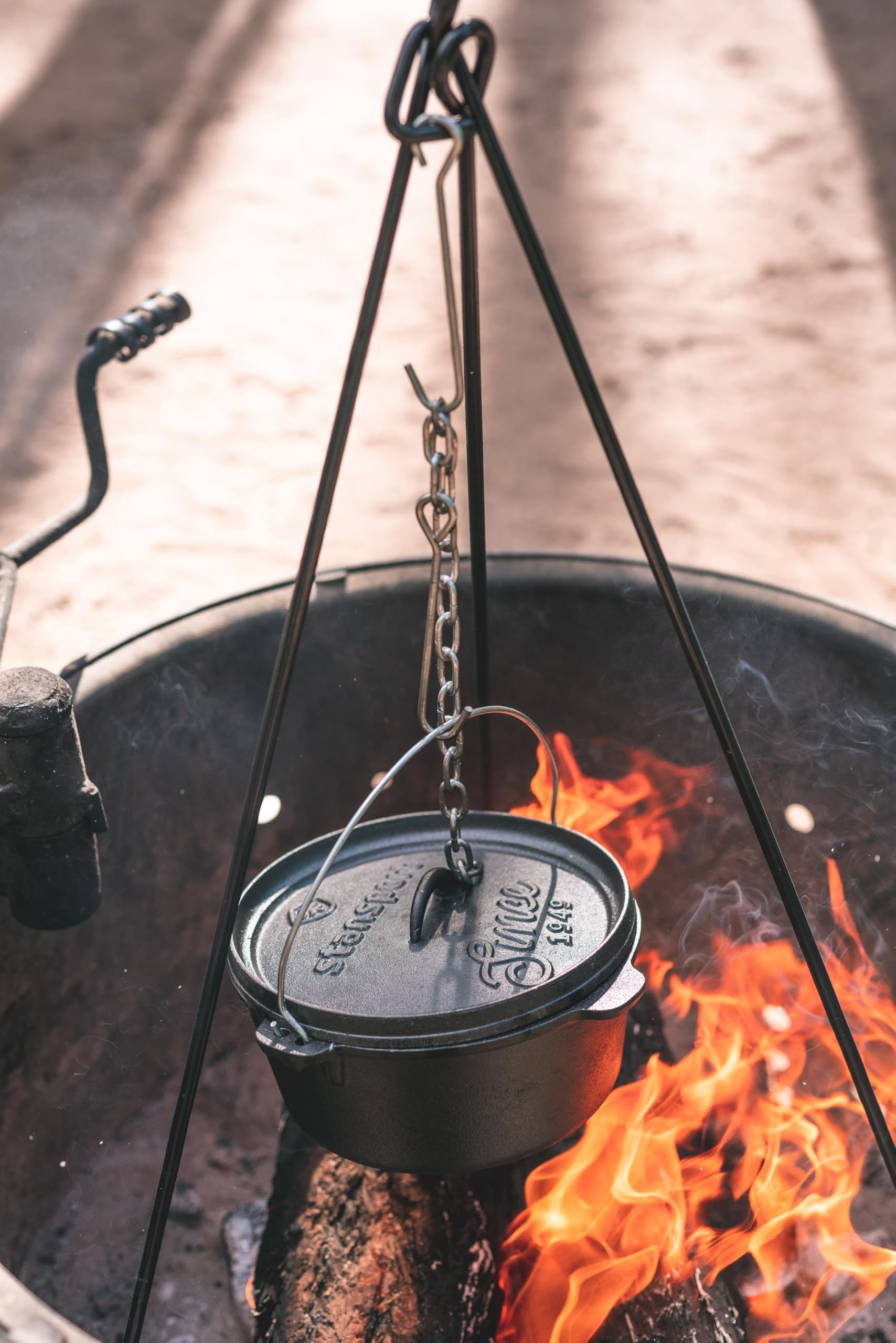 Stansport Pre-Seasoned Cast Iron Dutch Oven - 6 Quart Enameled Cast Iron Pot with Lid - Perfect for Camping, Baking Bread, Soups & Stews