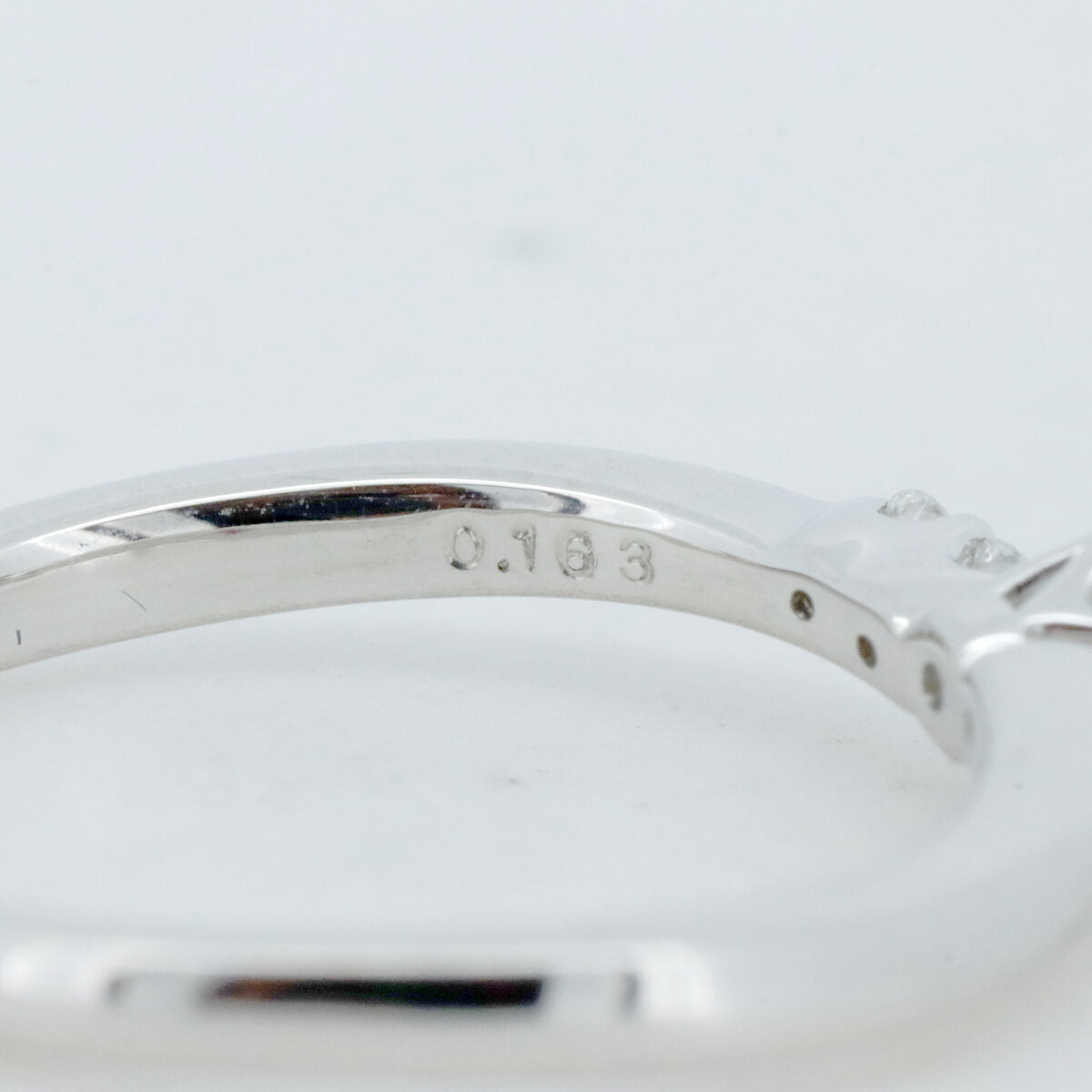 4℃ Diamond Pt950 Ring - Elegant Platinum Wedding Band for Women, Perfect for Engagement, Anniversary & Special Occasions