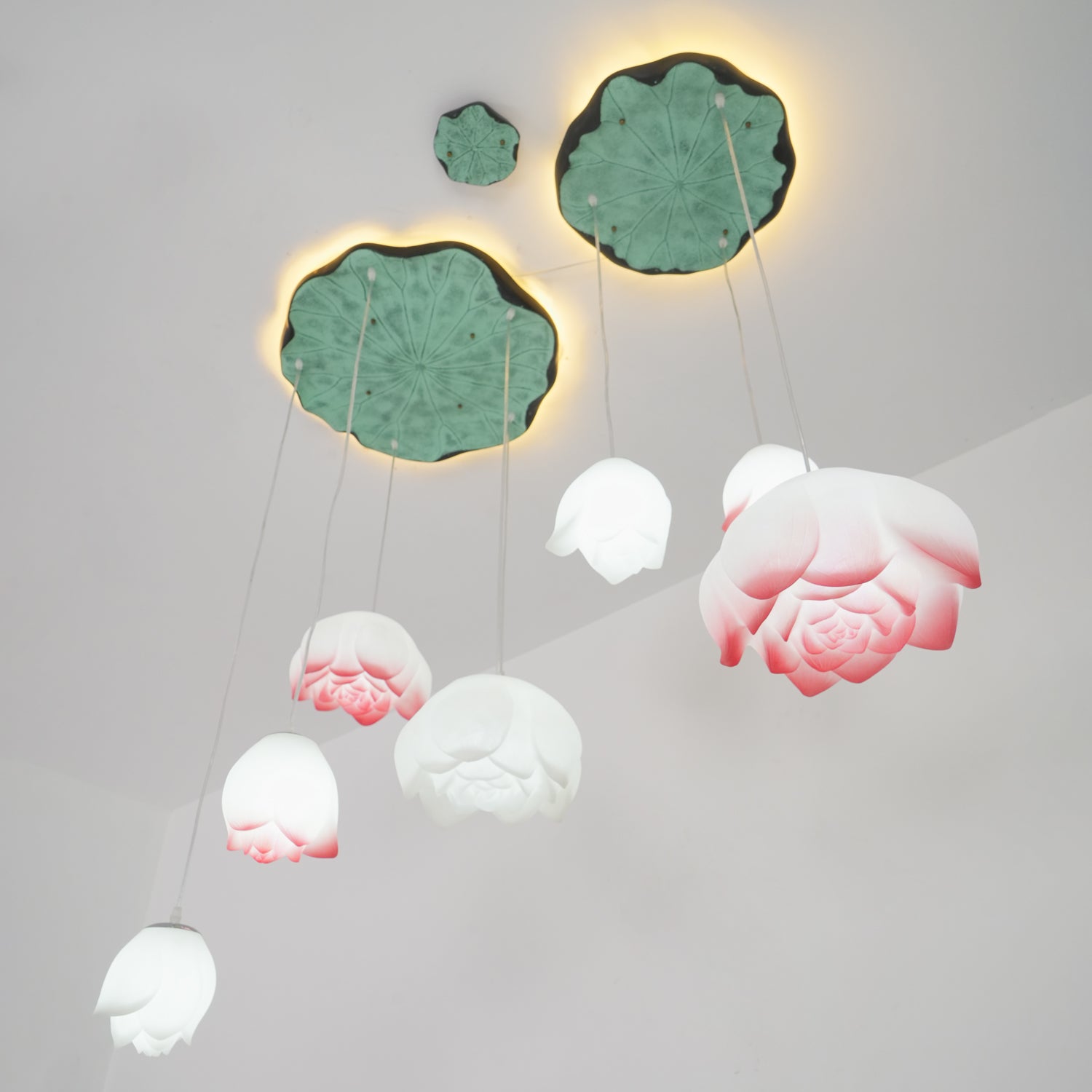 Elegant Lotus Flower Chandelier - Modern Crystal Ceiling Light Fixture for Living Room, Bedroom & Dining Room Decor