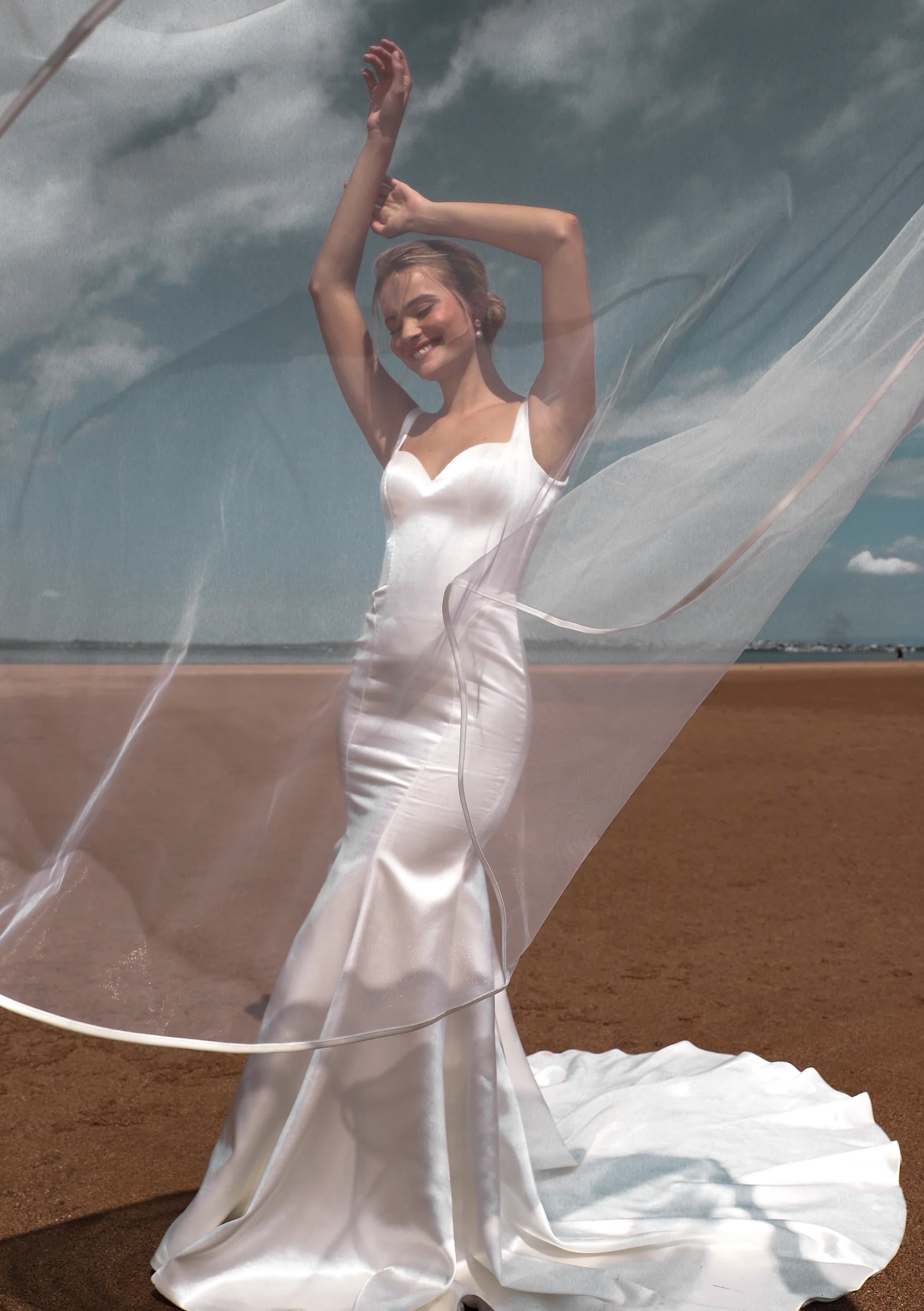 Lola Knight James Classic Satin Trim Single Tier Wedding Veil in Ivory - Elegant Bridal Accessory for Weddings, Photoshoots & Special Occasions